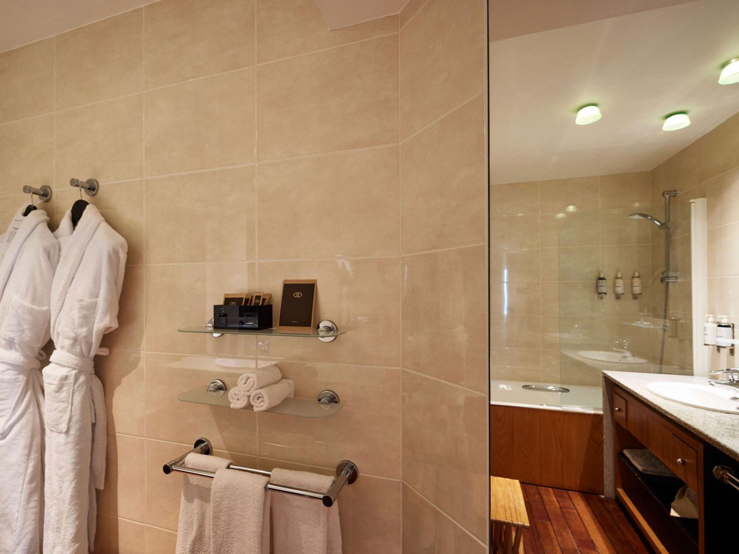 Junior Suite with Ocean View  - Photo 6