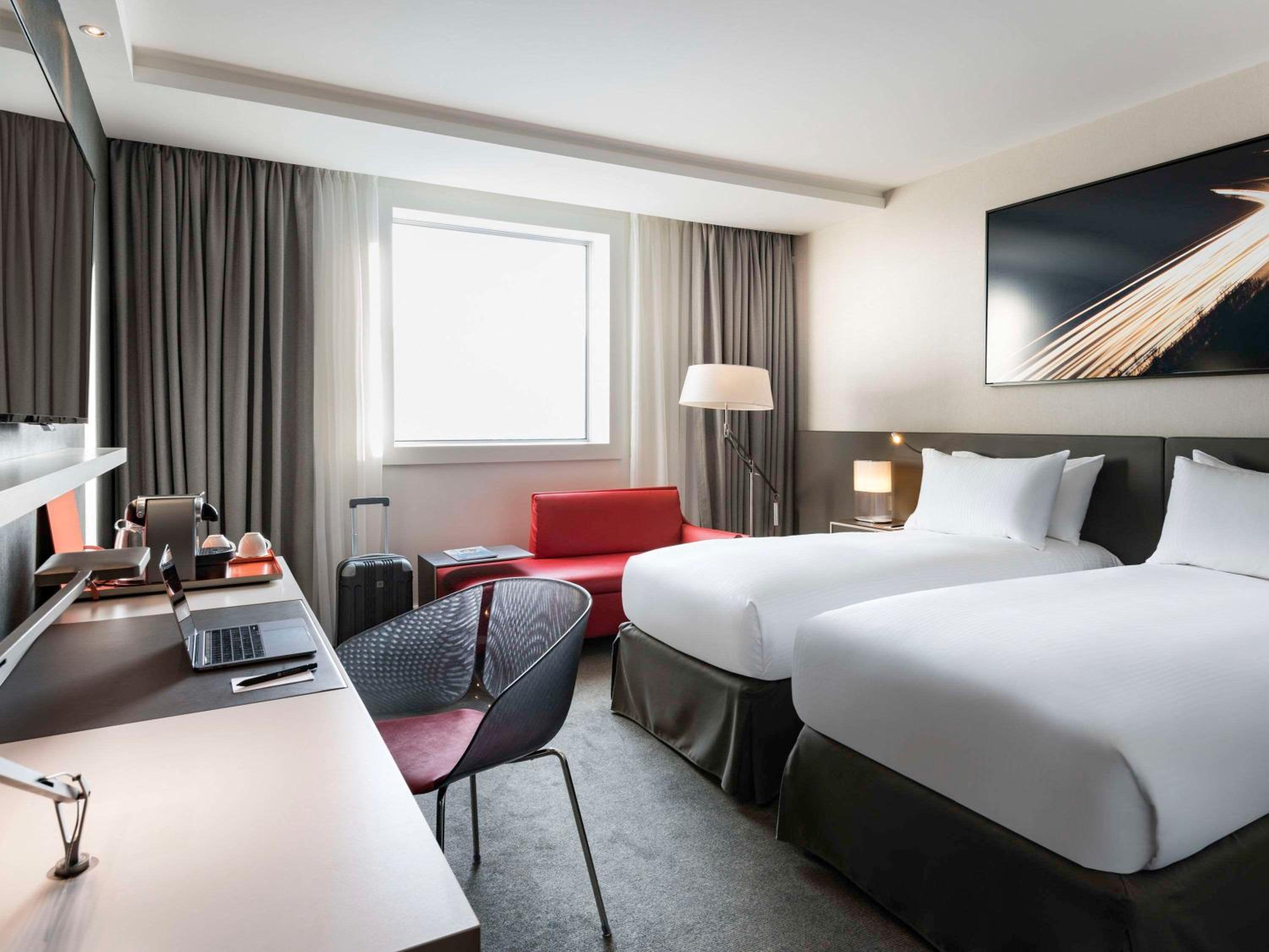 Deluxe Twin Room with View - Photo 1