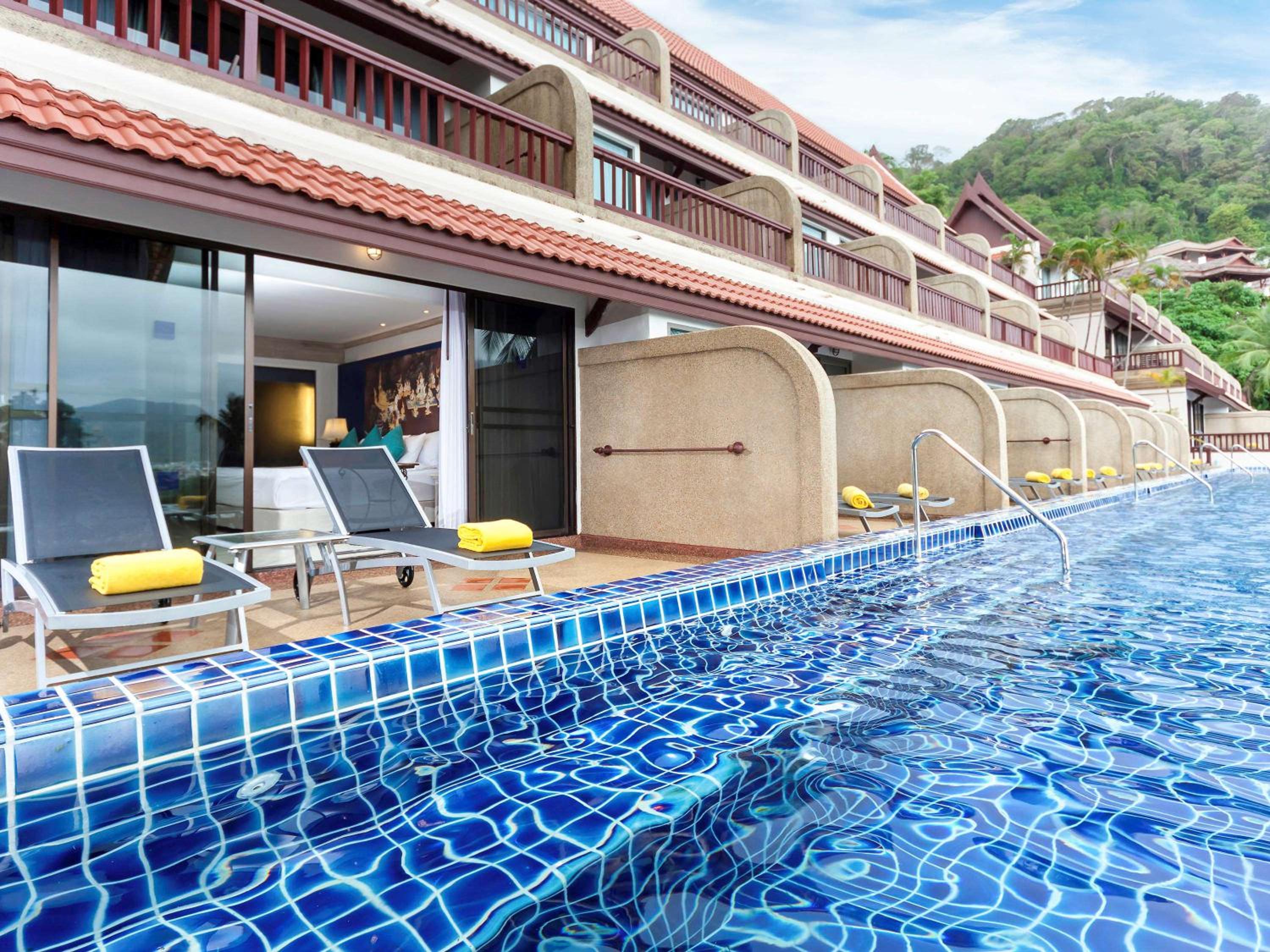 Deluxe Pool Access Room, 1 King Bed - Photo 16
