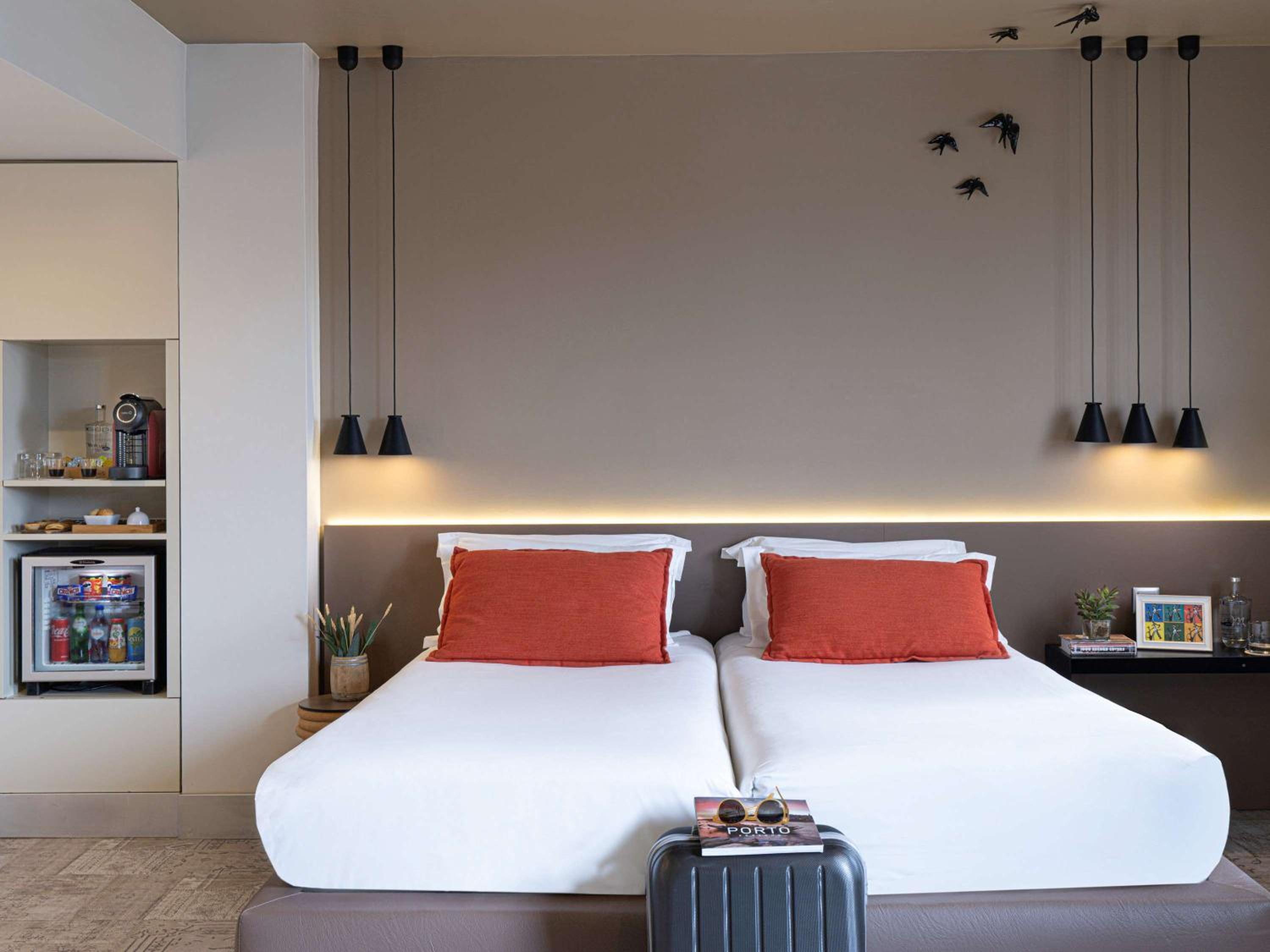 Triple Room with Twin beds and Sofa Bed