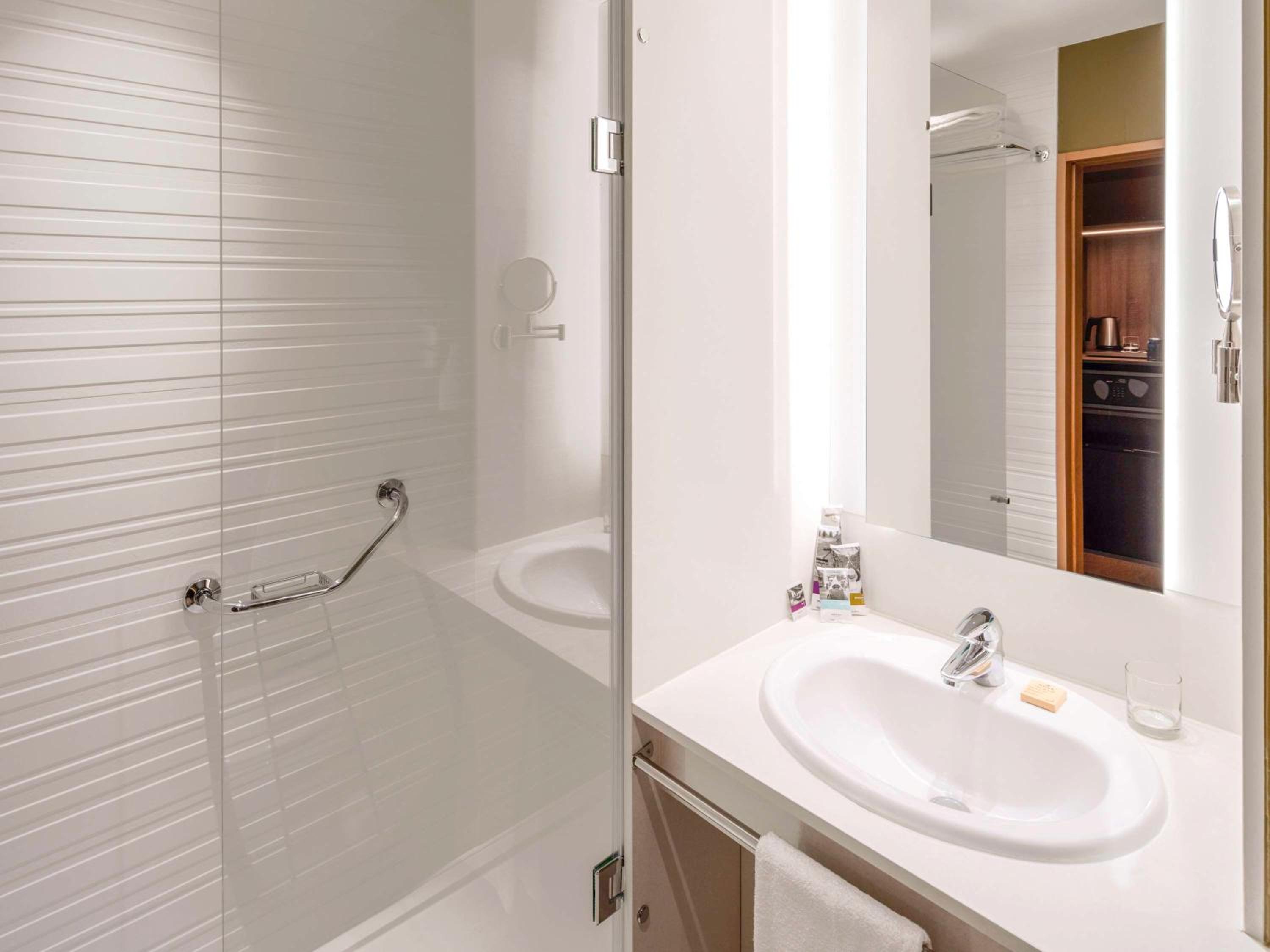 Standard Double Room - Photo 2