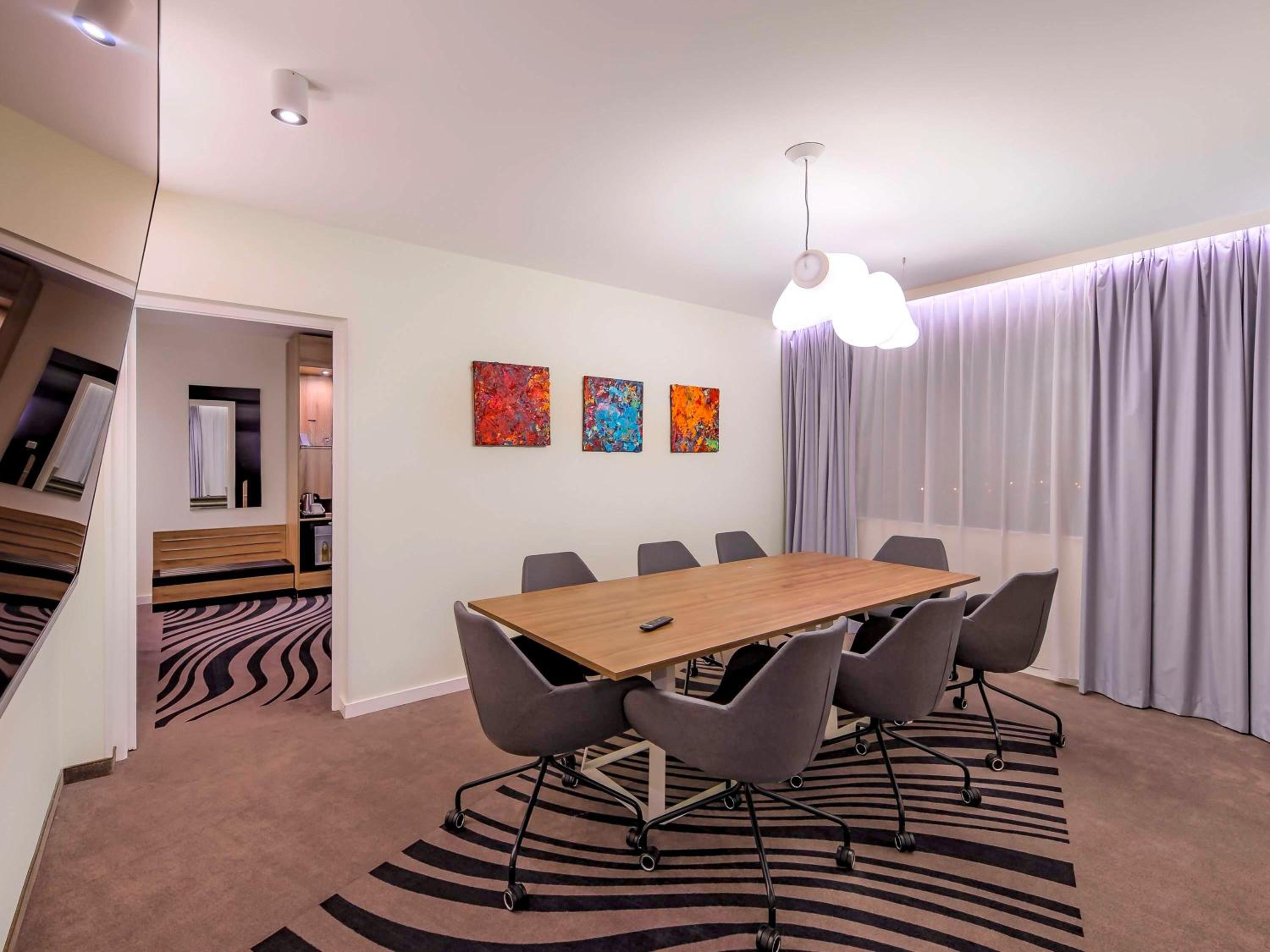 Suite with Terrace and View photo 3
