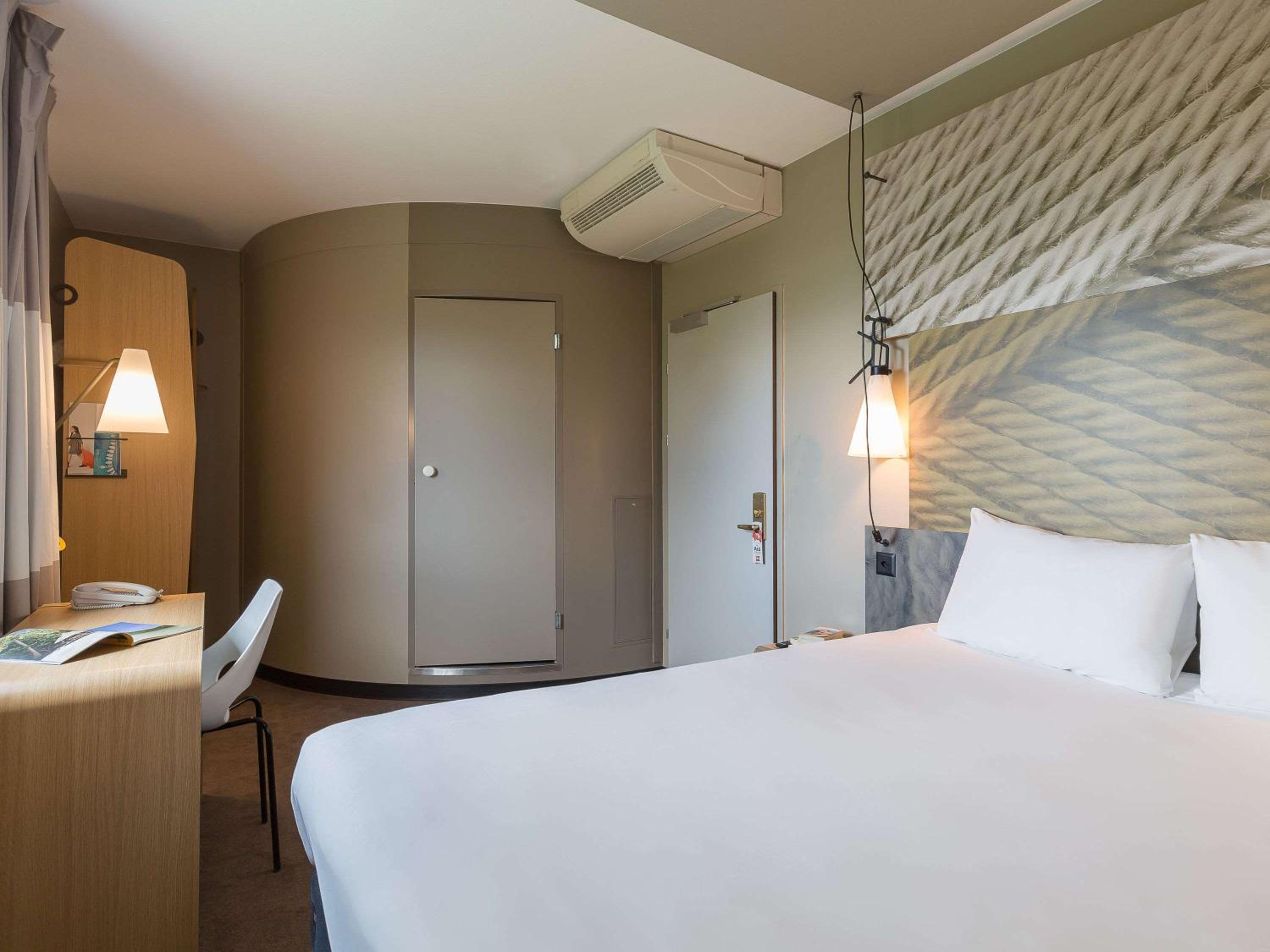 Standard Double Room - Photo 20