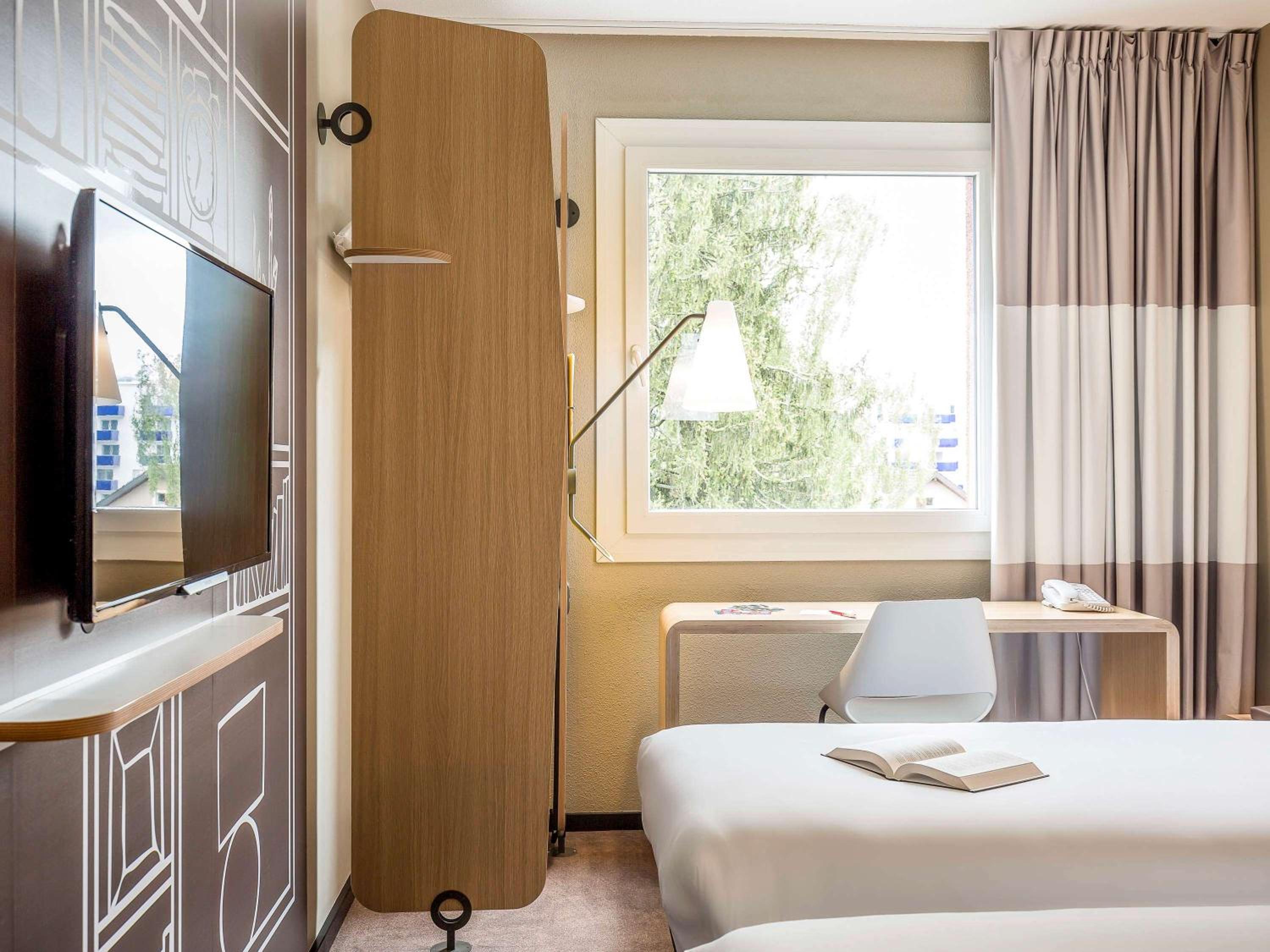 Standard Twin Room - Photo 21