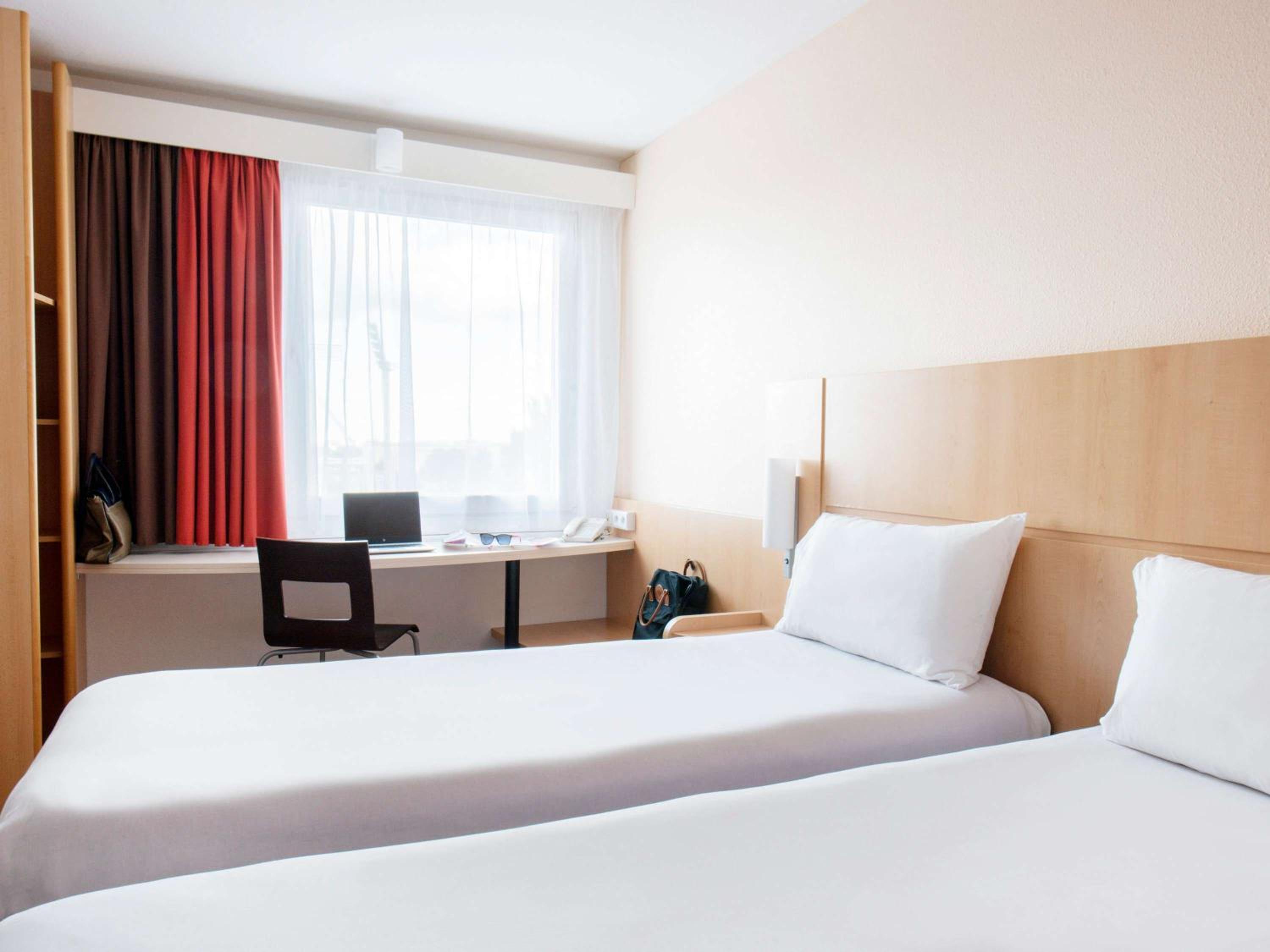 Standard Room with Two Single Beds - Photo 4