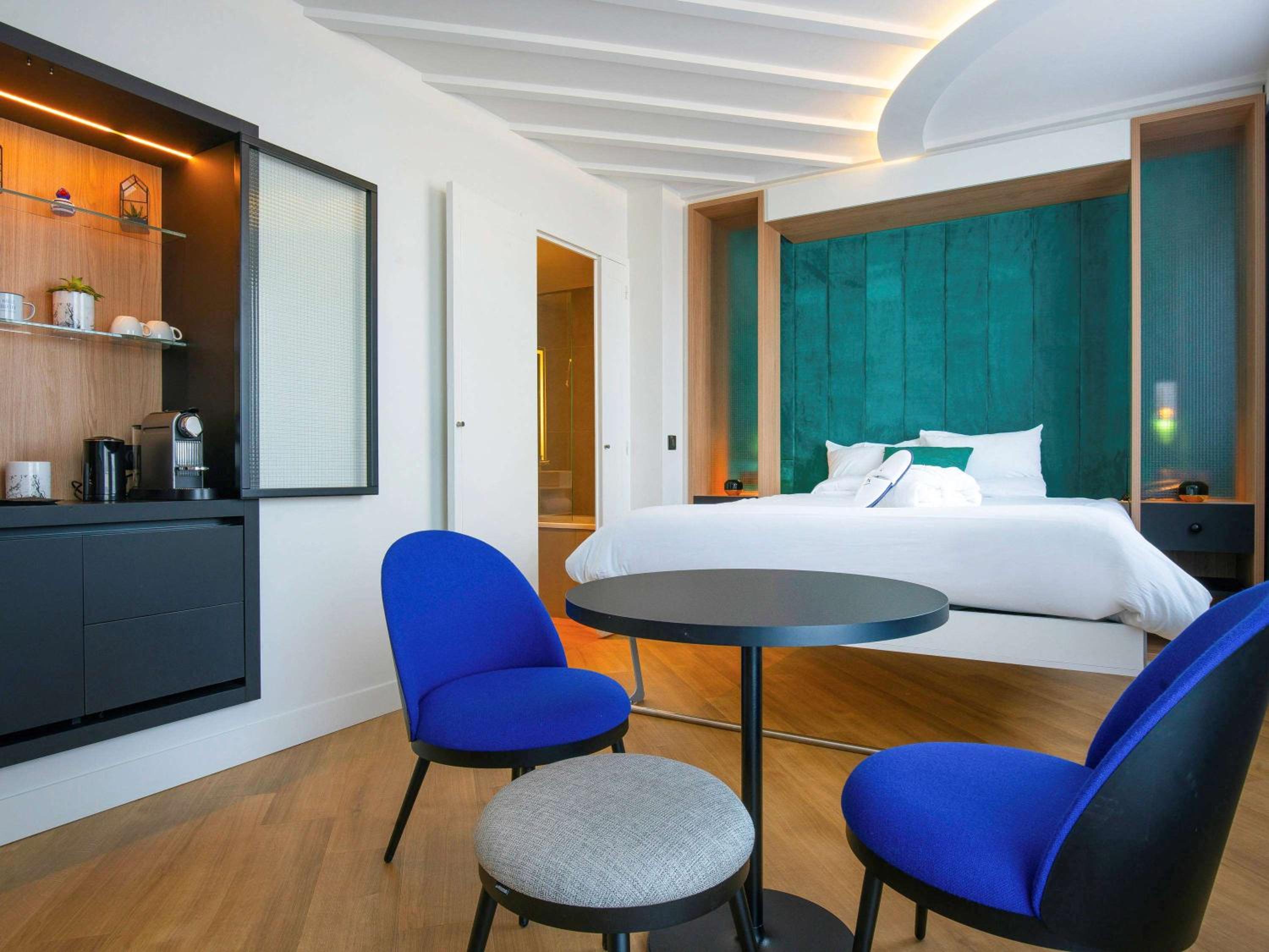 Suite with One Double Bed and One Sofabed - Terrace