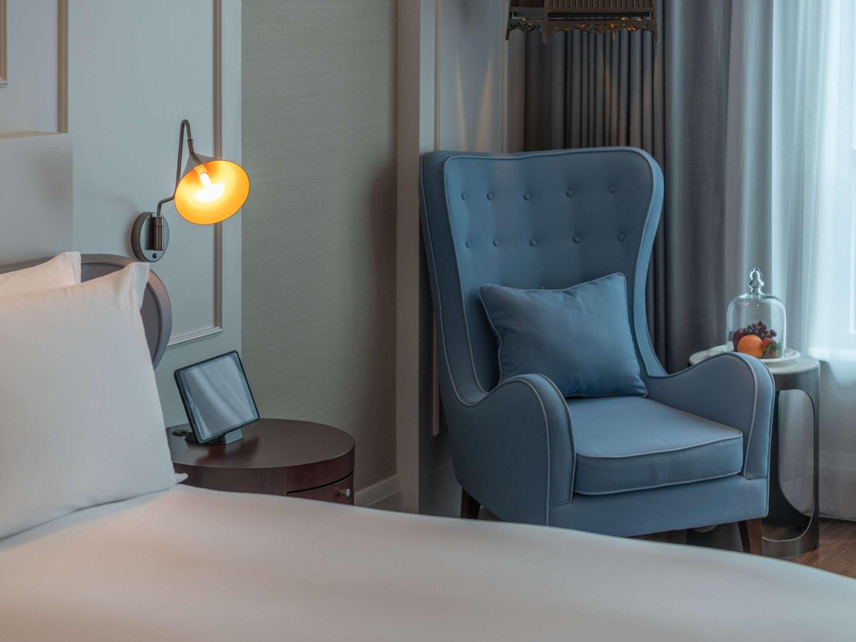 Luxury King Room thumbnail 6