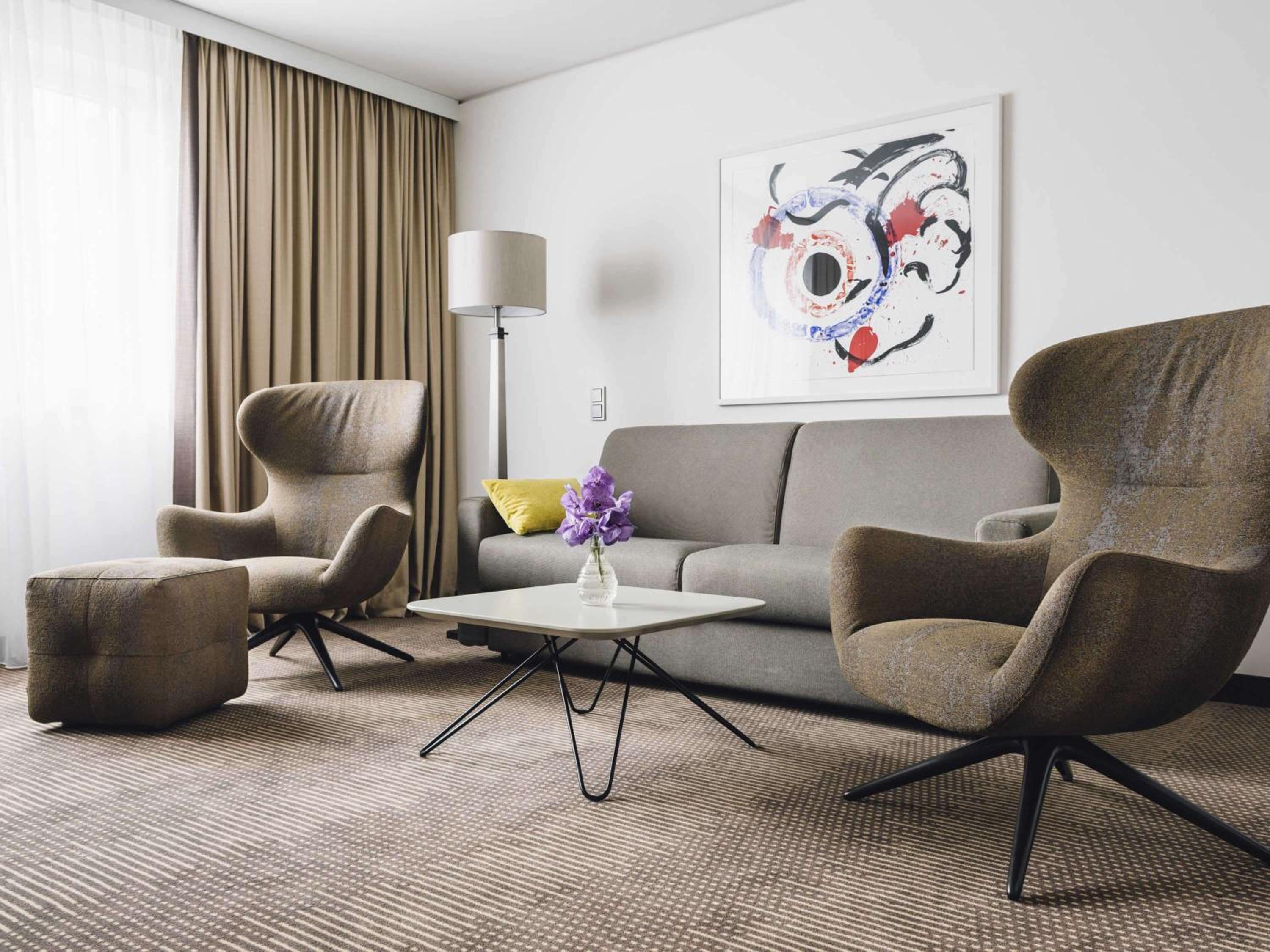 Deluxe Suite - Photo 1
