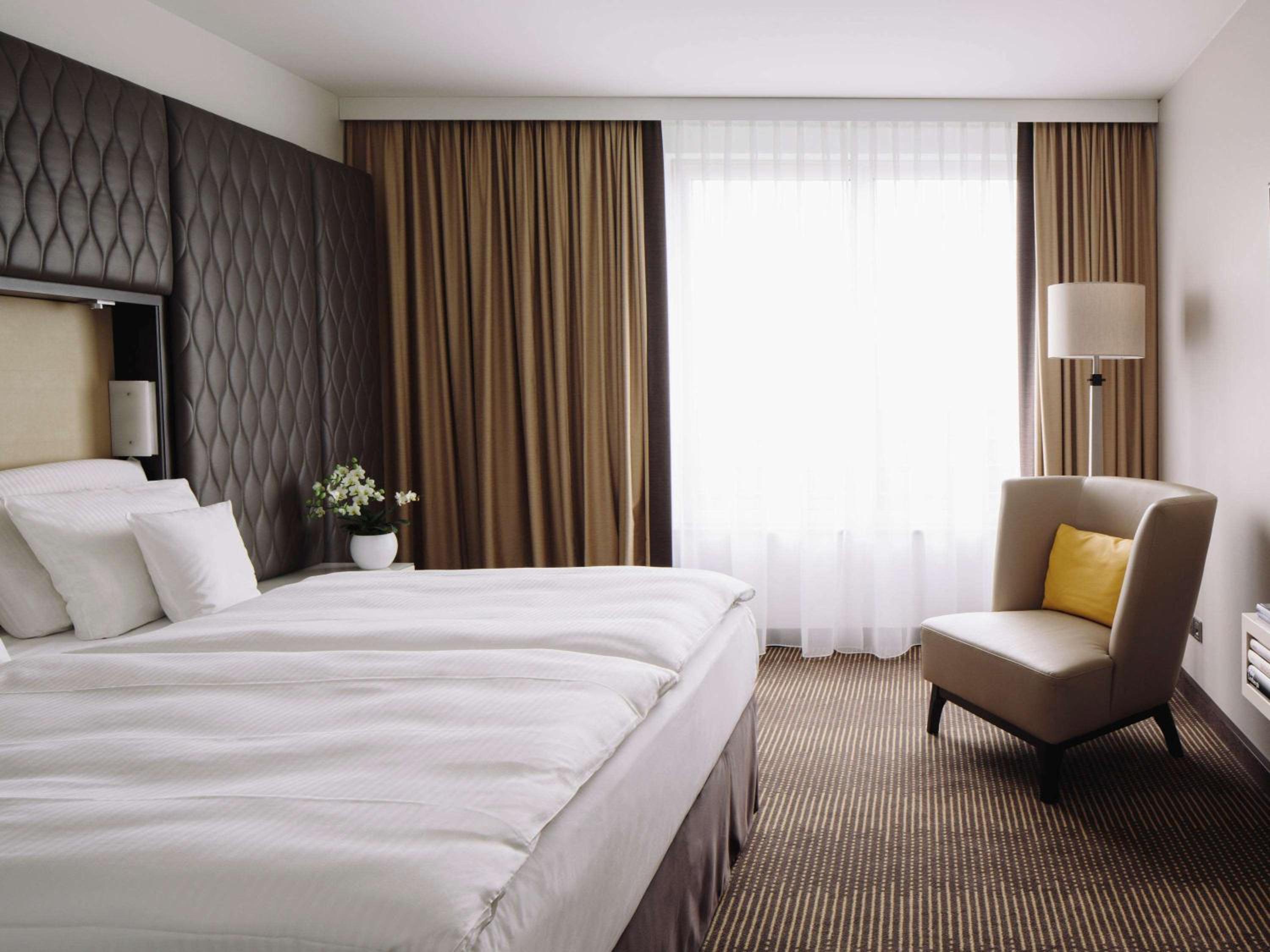 Deluxe Suite - Photo 2
