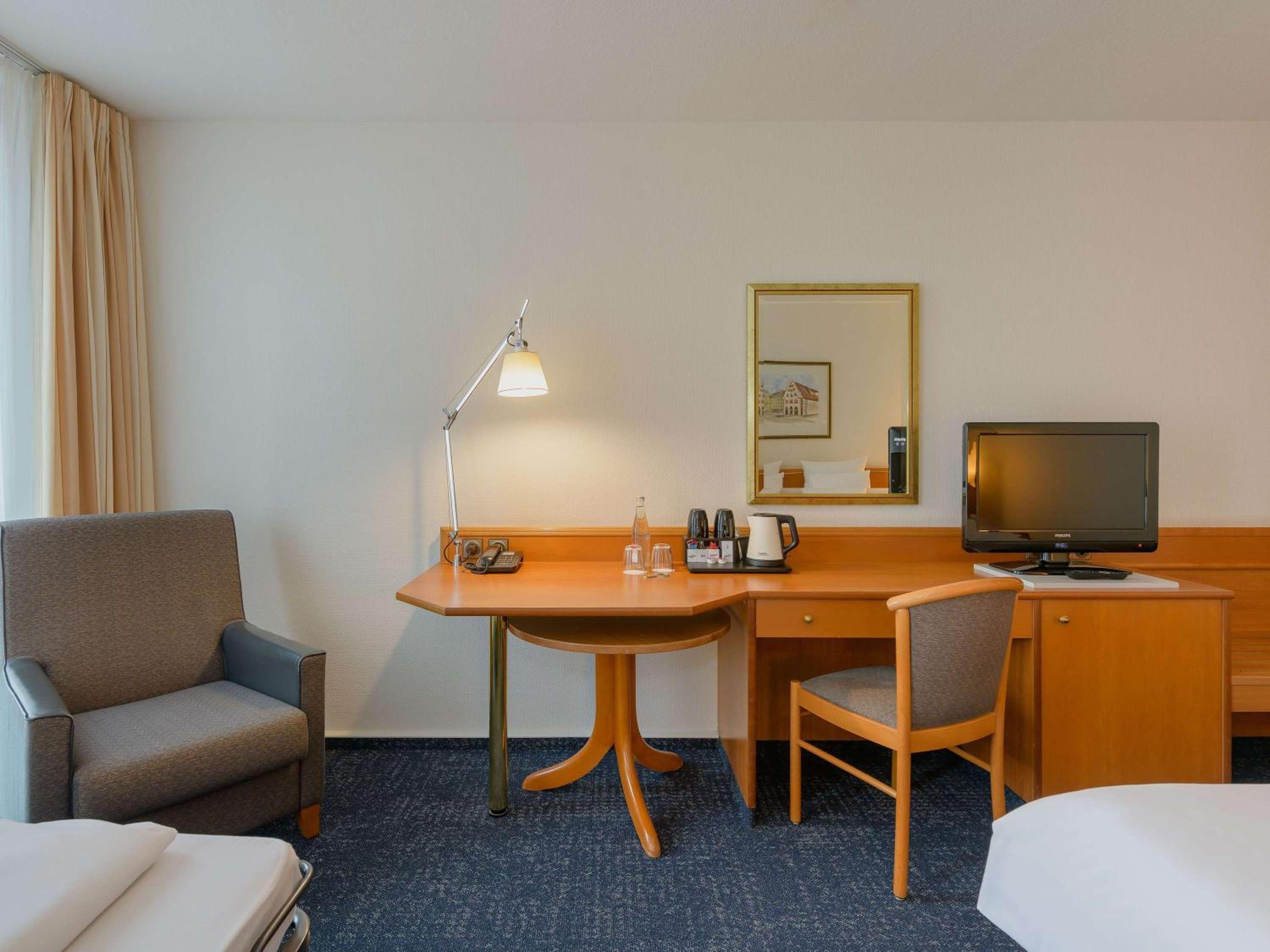 Standard Double Room with Sofa Bed - Photo 7
