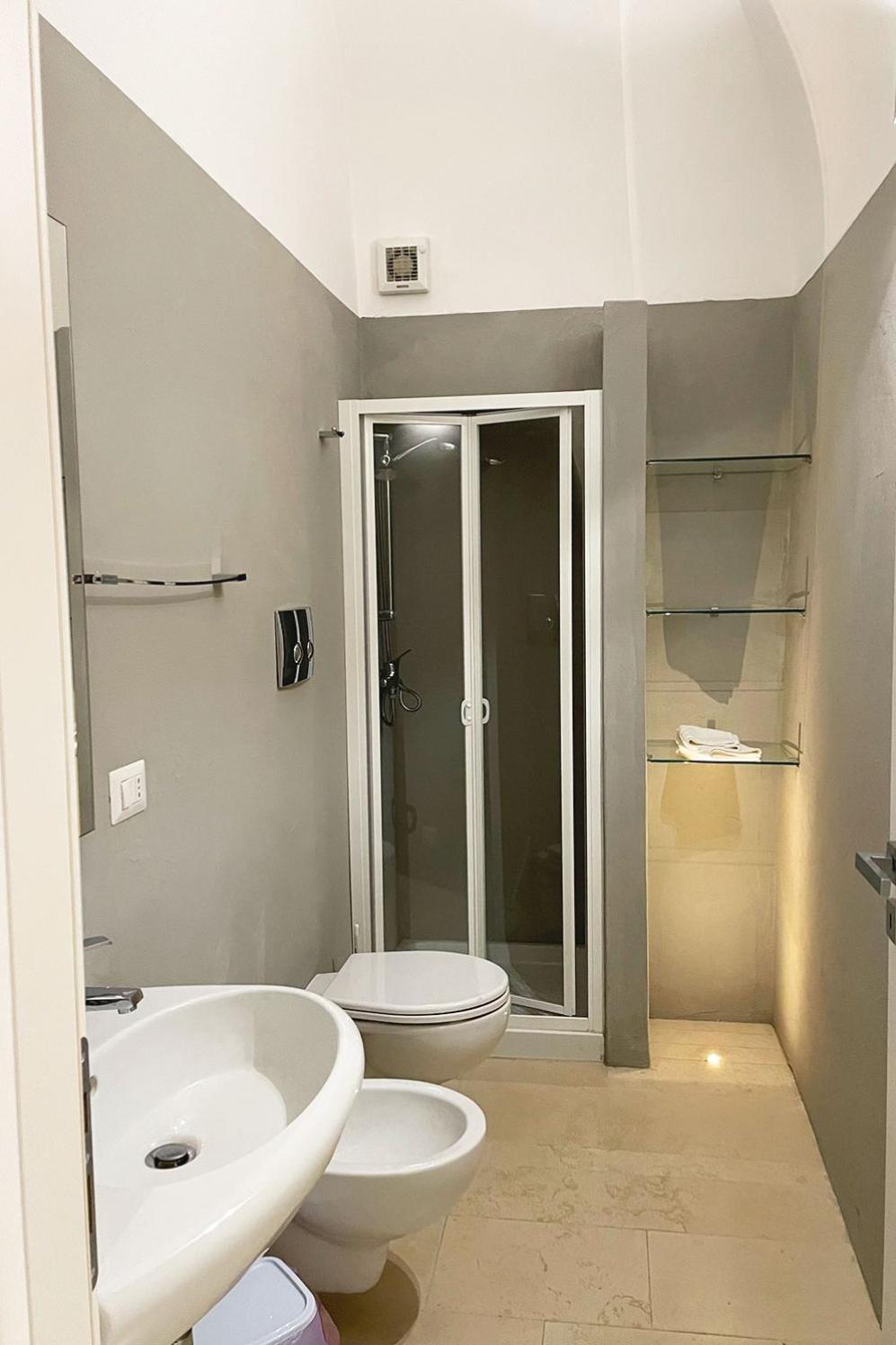 Double Room With Private Bathroom photo 2