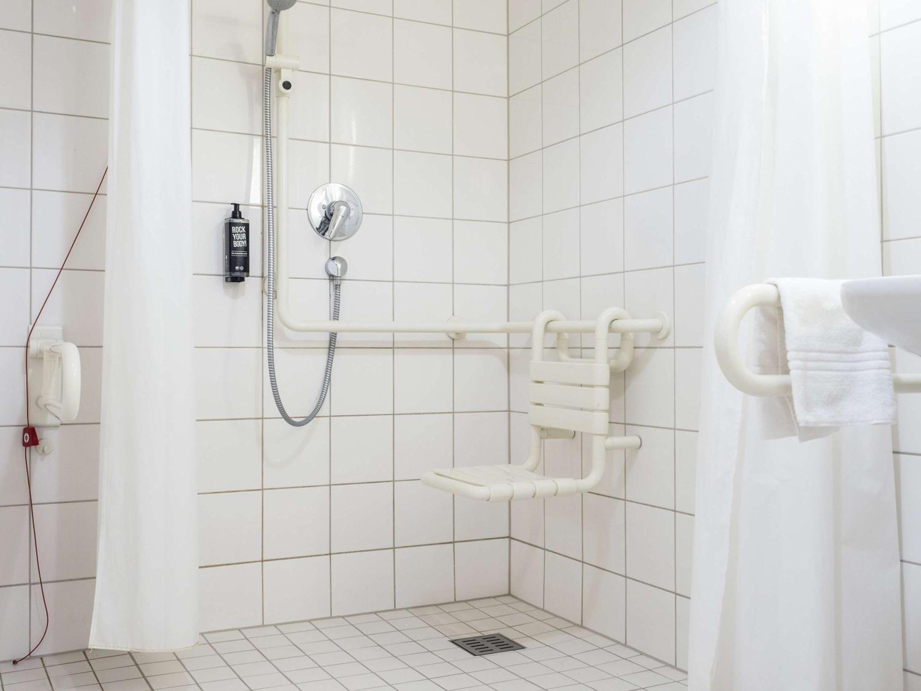 ibis Stuttgart Centrum - Photo 26