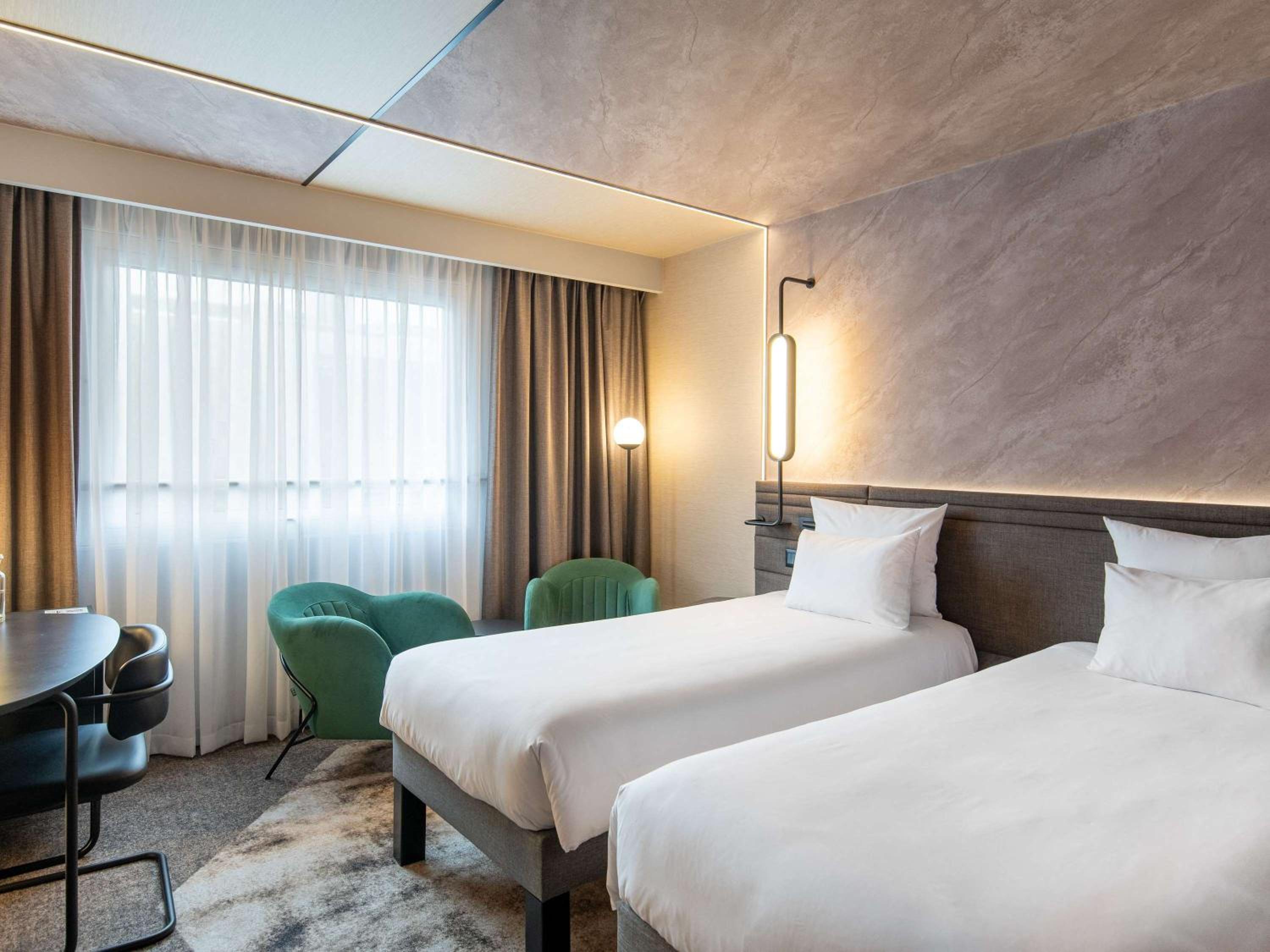 Standard Twin Room - Photo 13
