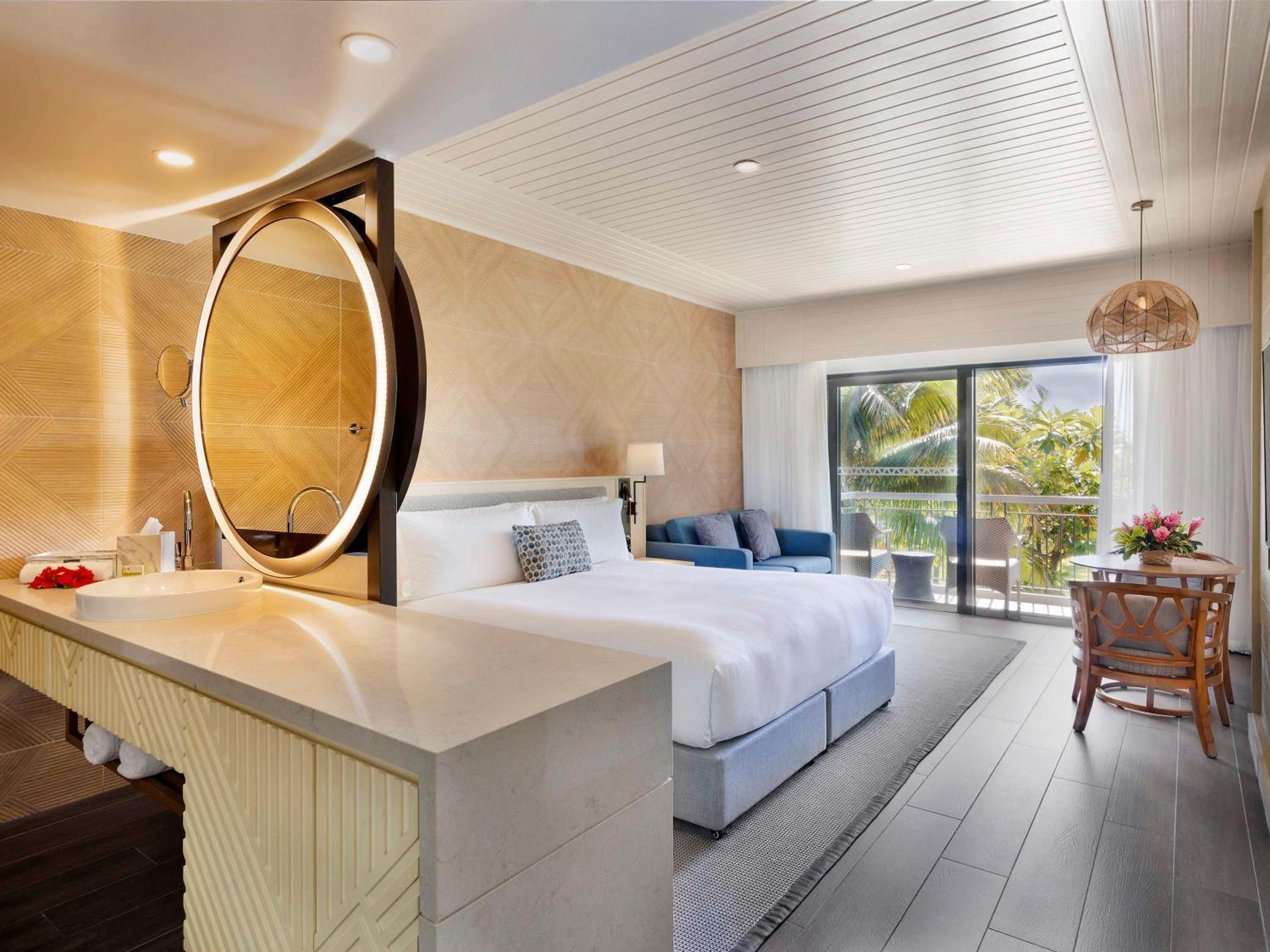 Luxury King Room