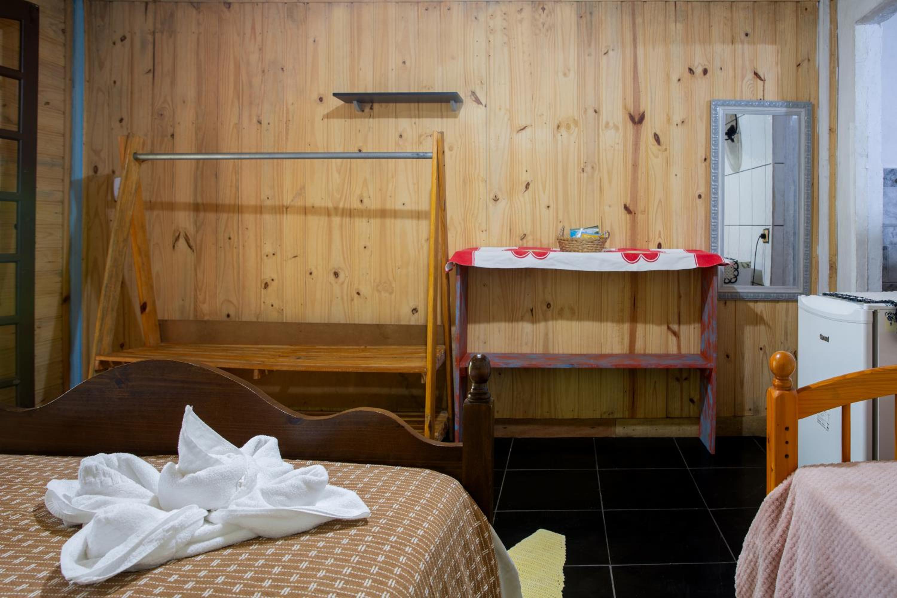 Budget Triple Room - Photo 7