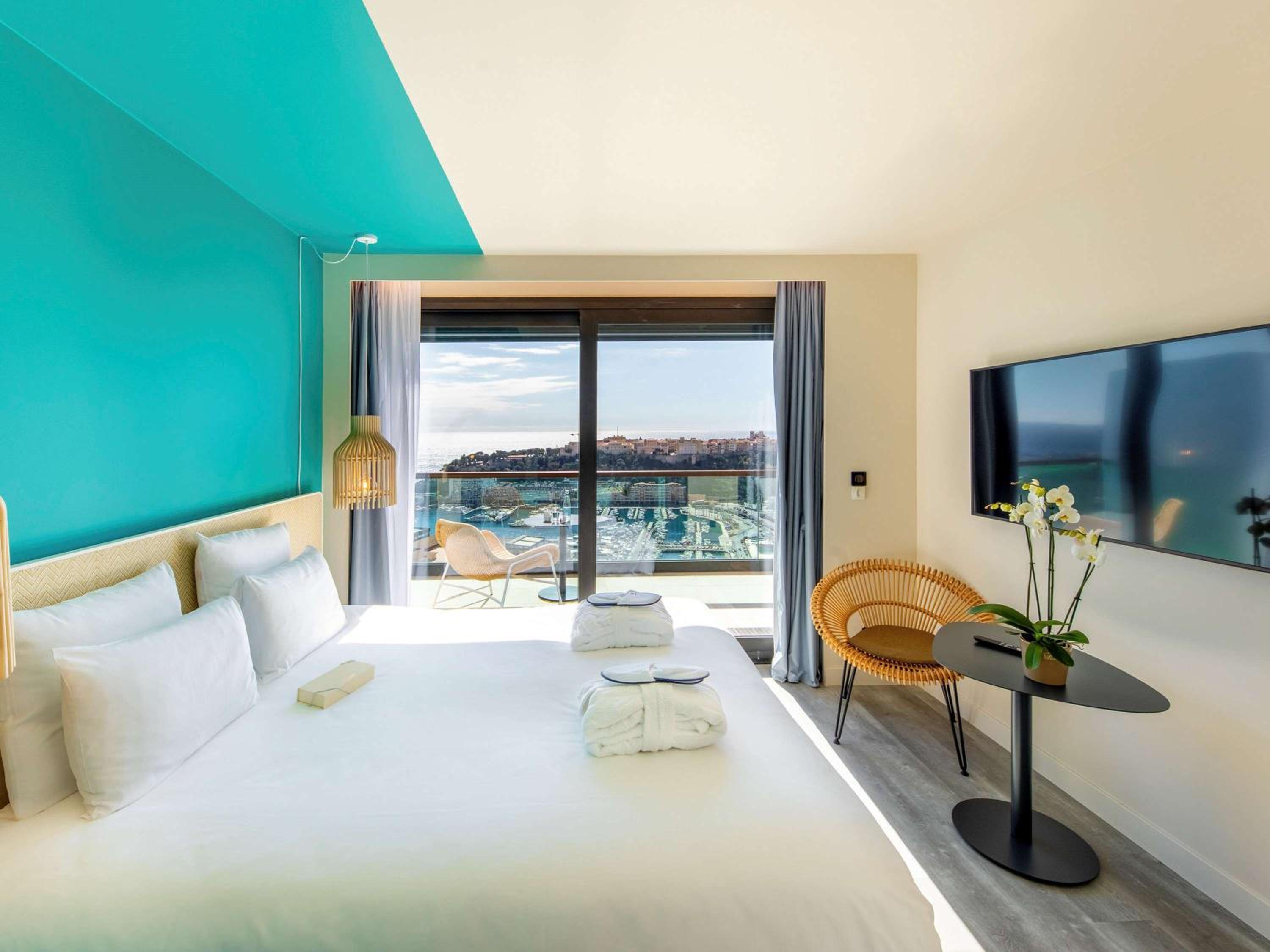 Riviera Junior Suite with Terrace and Sea View thumbnail 5