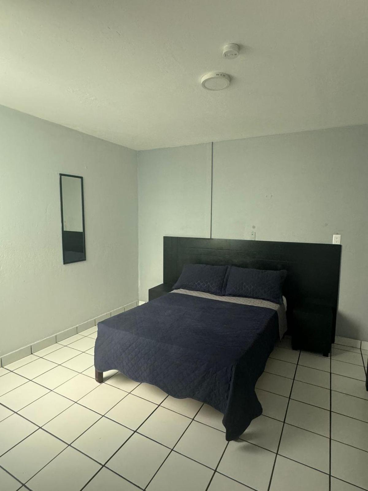 Standard Queen Room photo 2