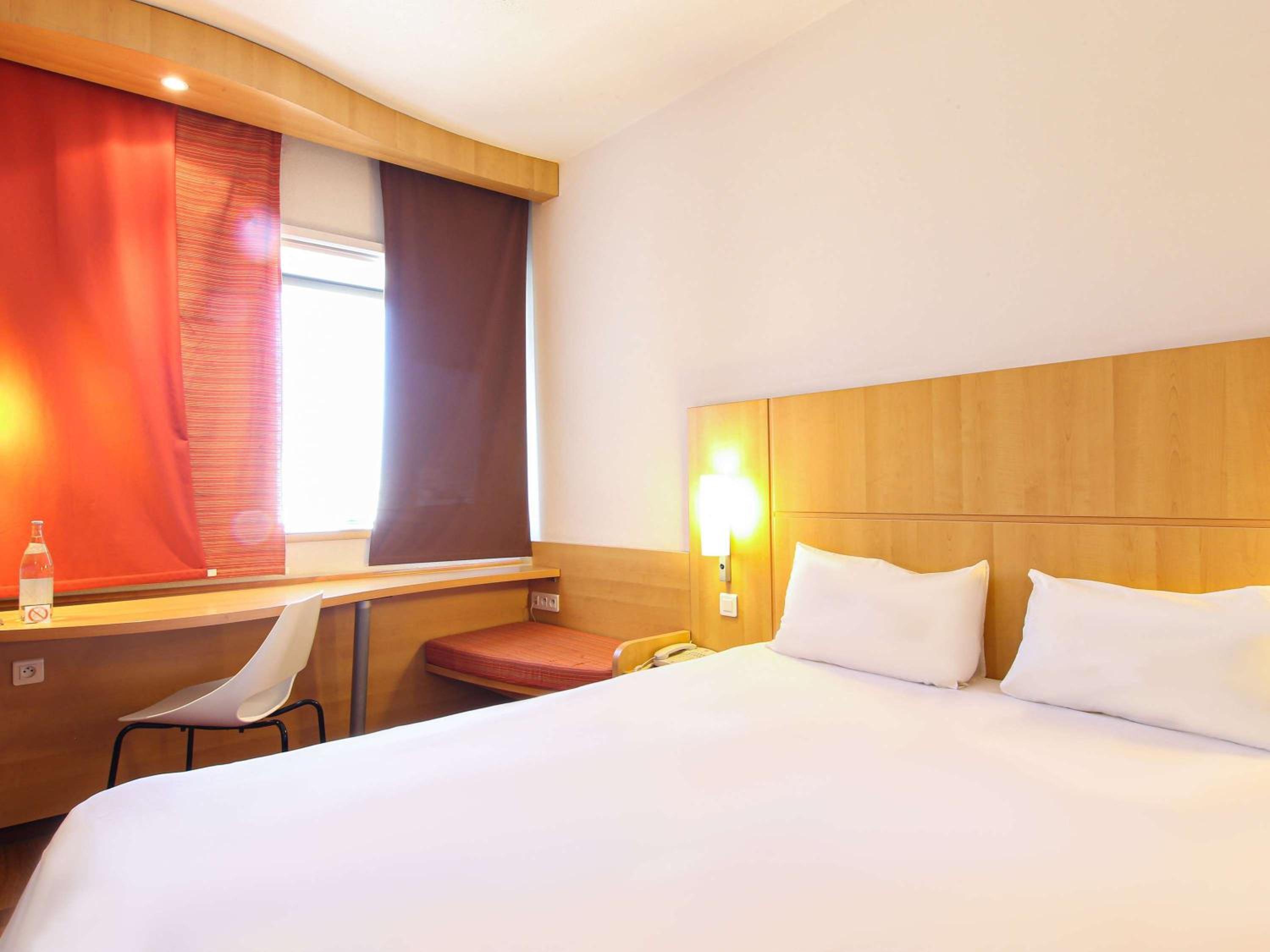 Standard Double Room - Photo 3