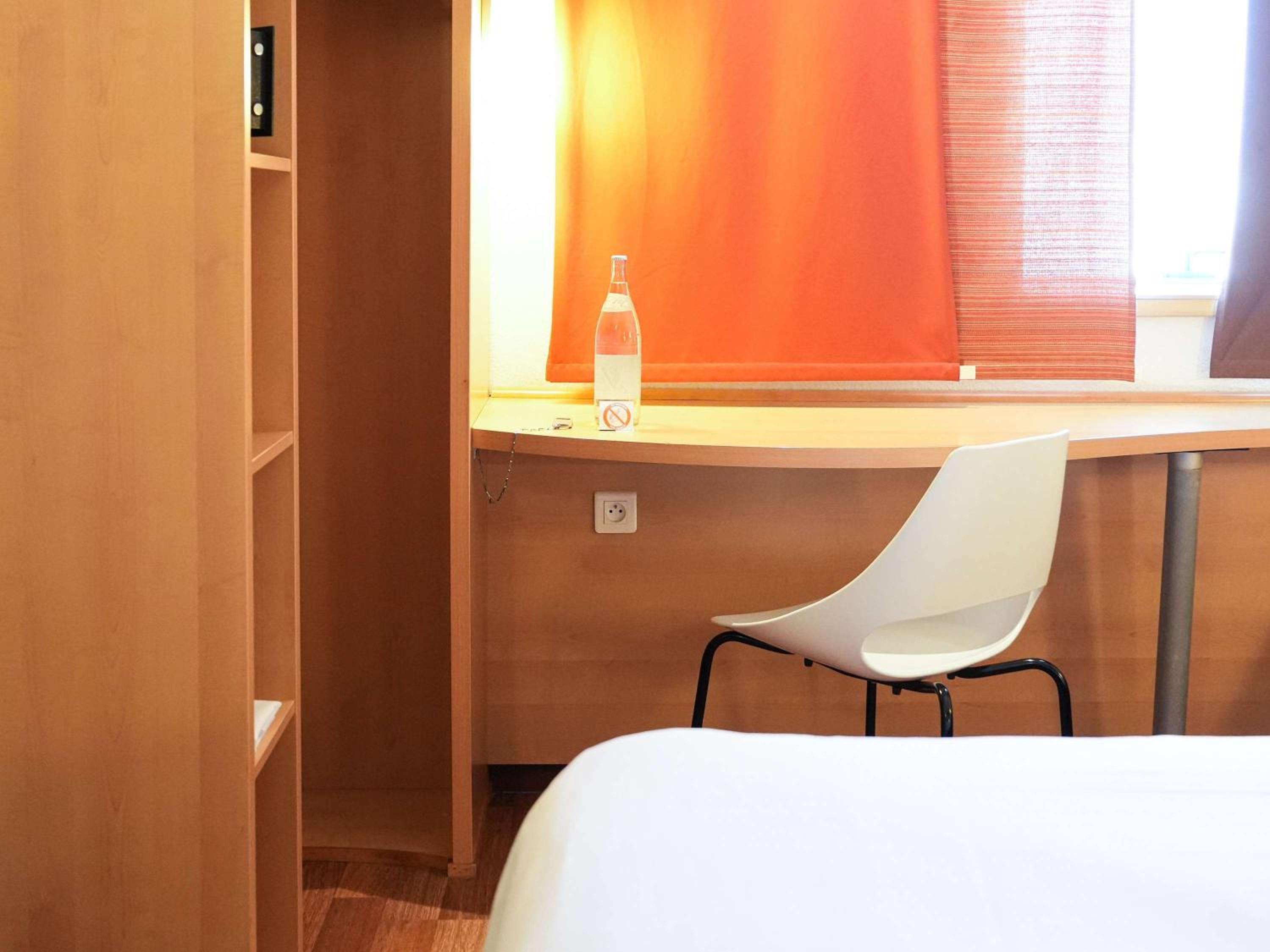 Standard Double Room - Photo 5