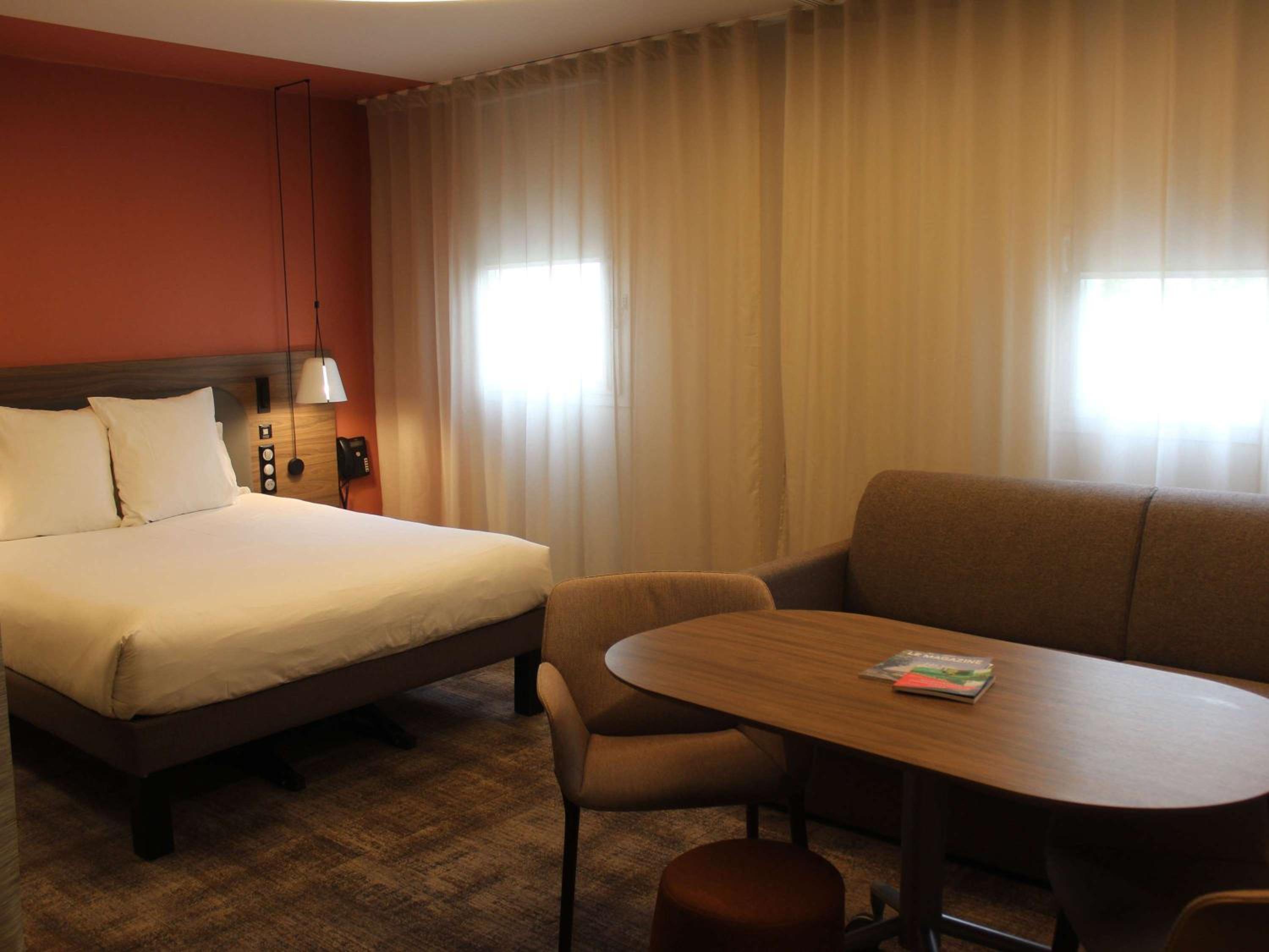 Superior Suite with Double Bed and Double Sofa Bed - Photo 5