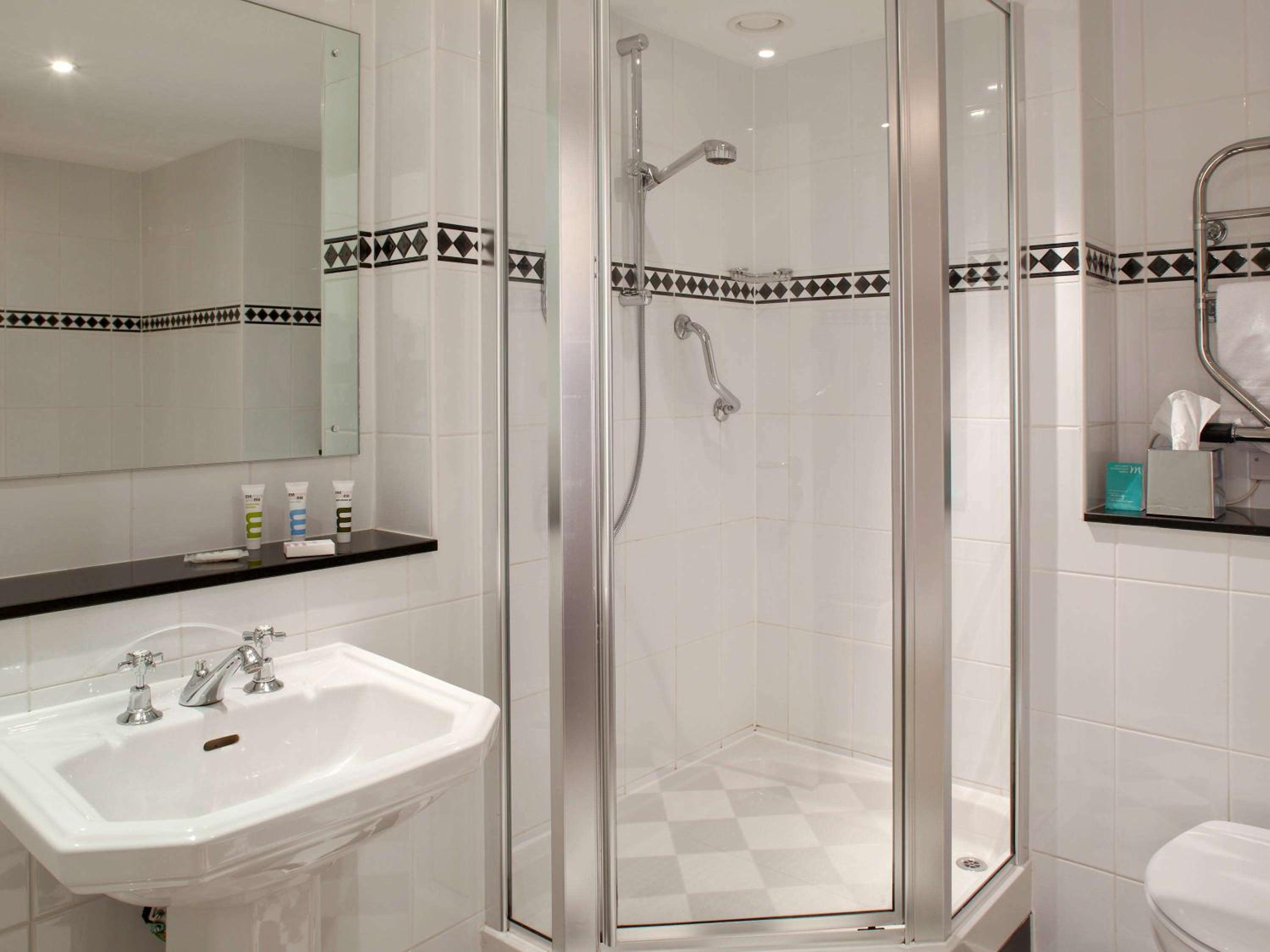 Standard Double / Twin Room - Photo 16