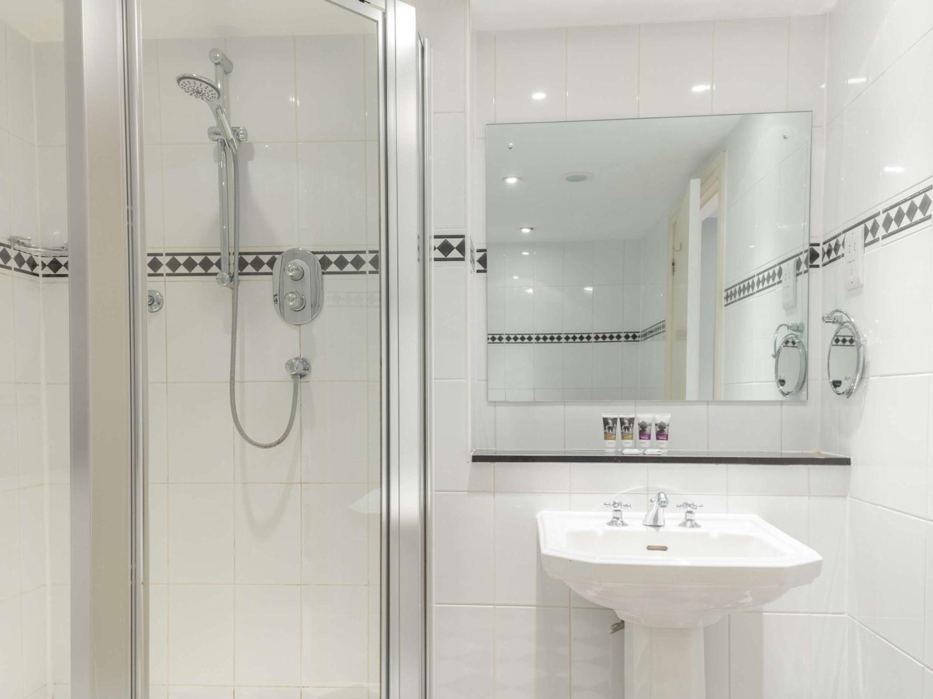 Executive Double / Twin Room - Photo 9