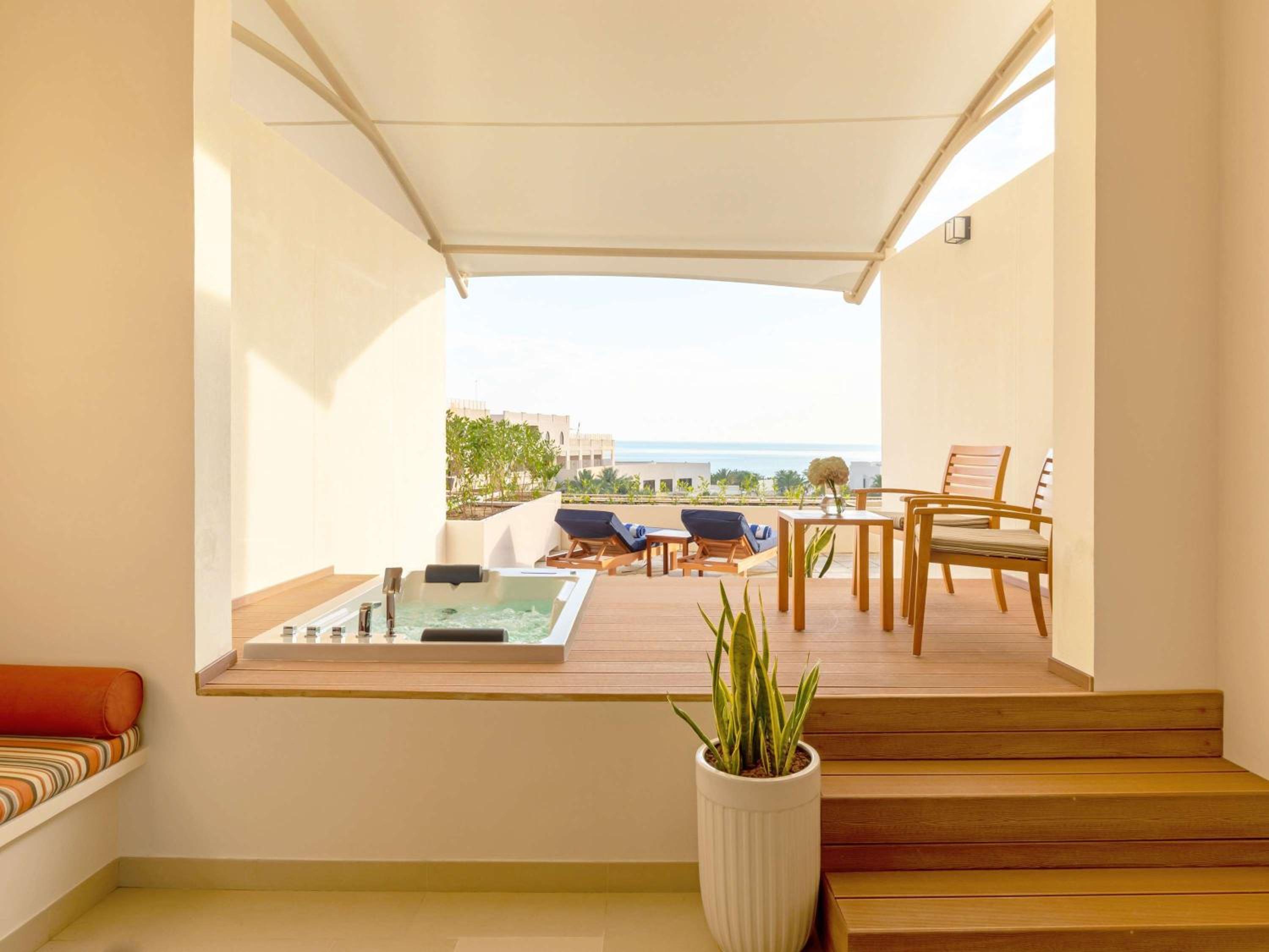 Balcony & Terrace