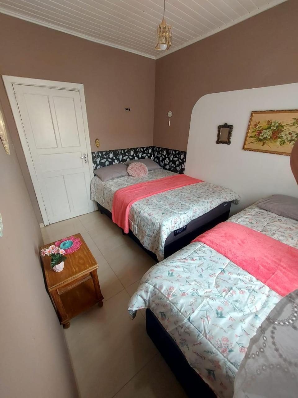 Triple Room with Shared Bathroom photo 1
