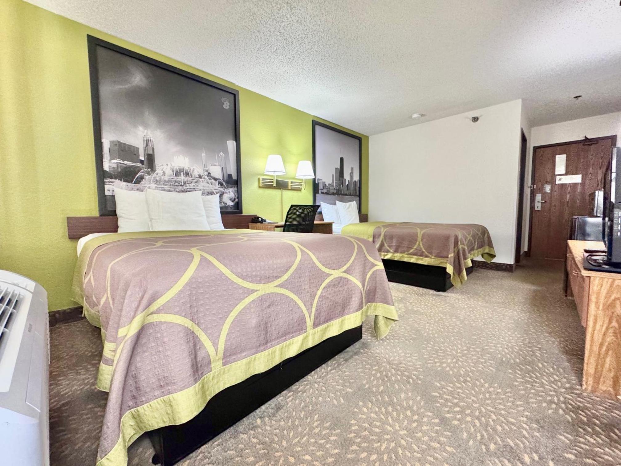 Double Room with Two Double Beds - Non-Smoking - Photo 4