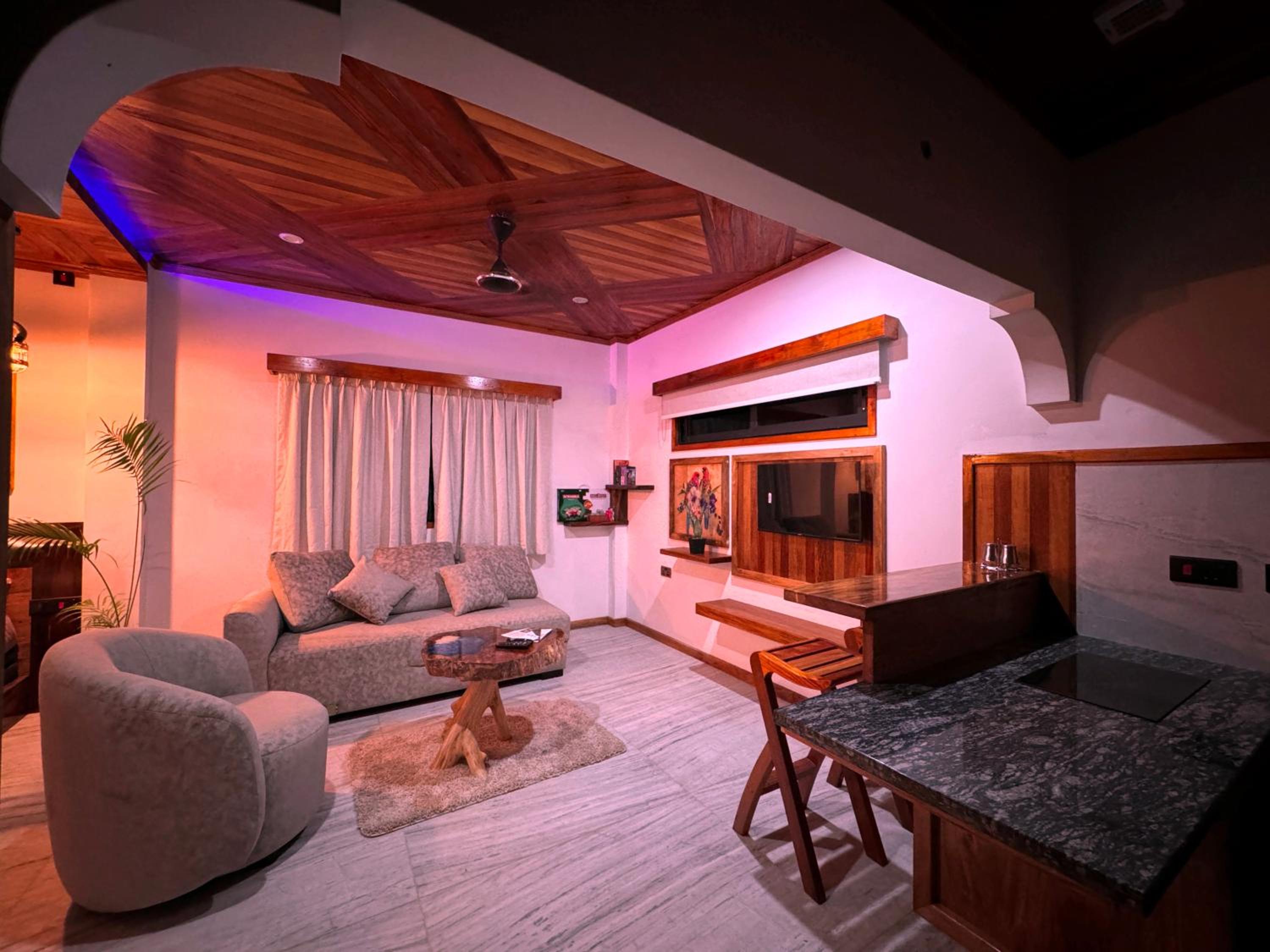 Villa with Garden View