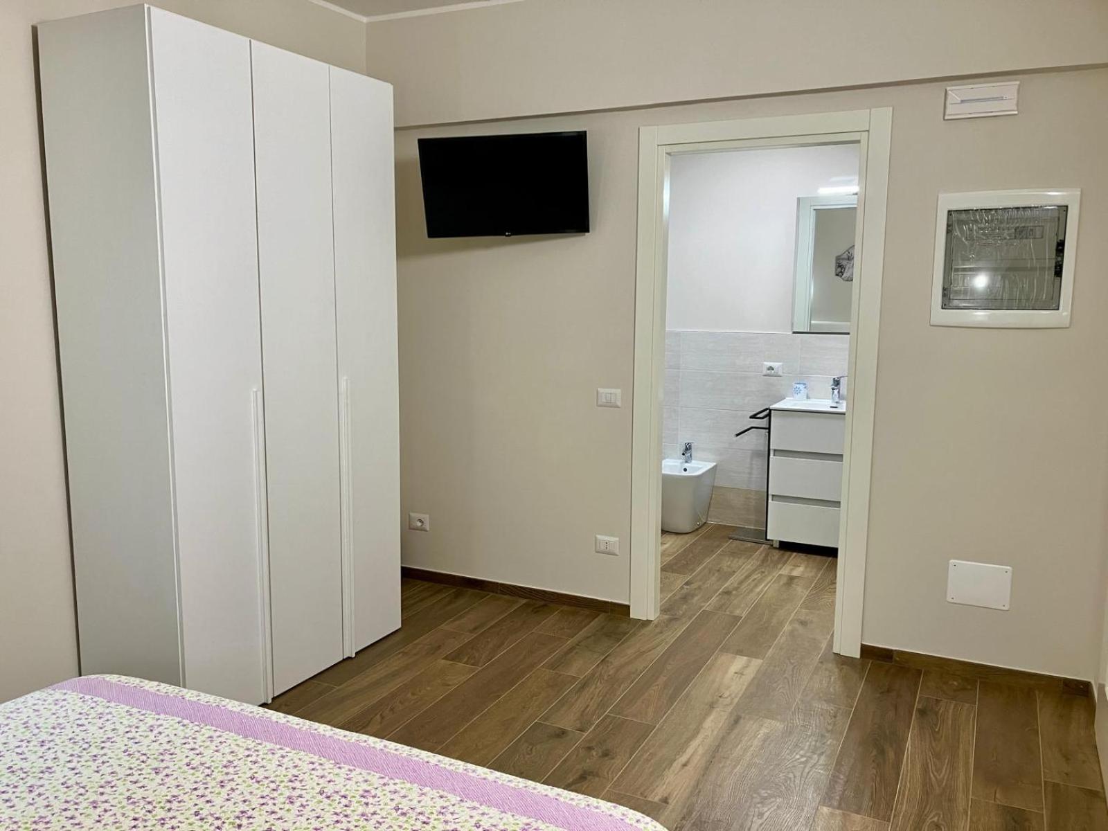 Double Room with Private Bathroom photo 3