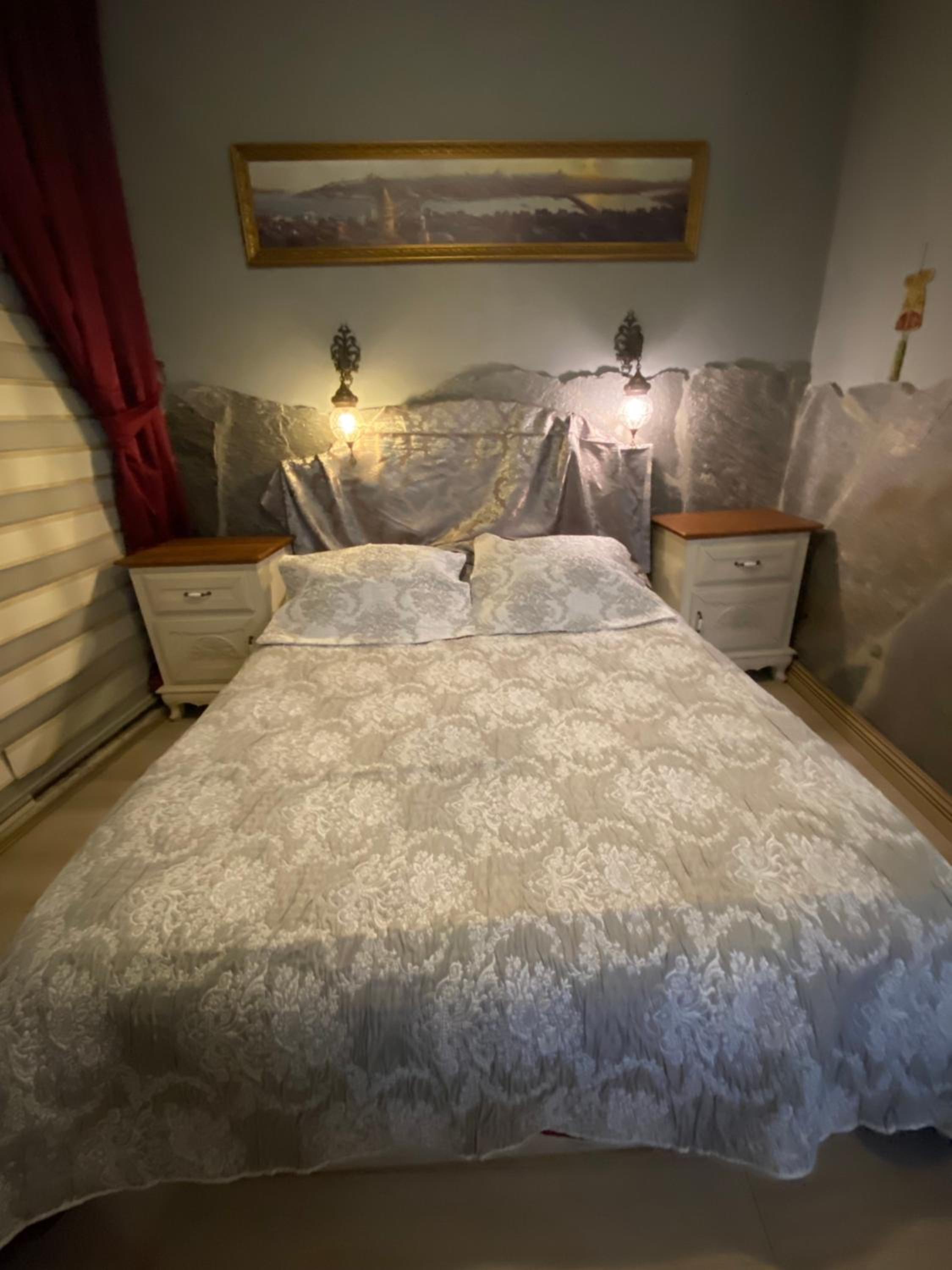 Deluxe Double Room (2 Adults + 1 Child) photo 1