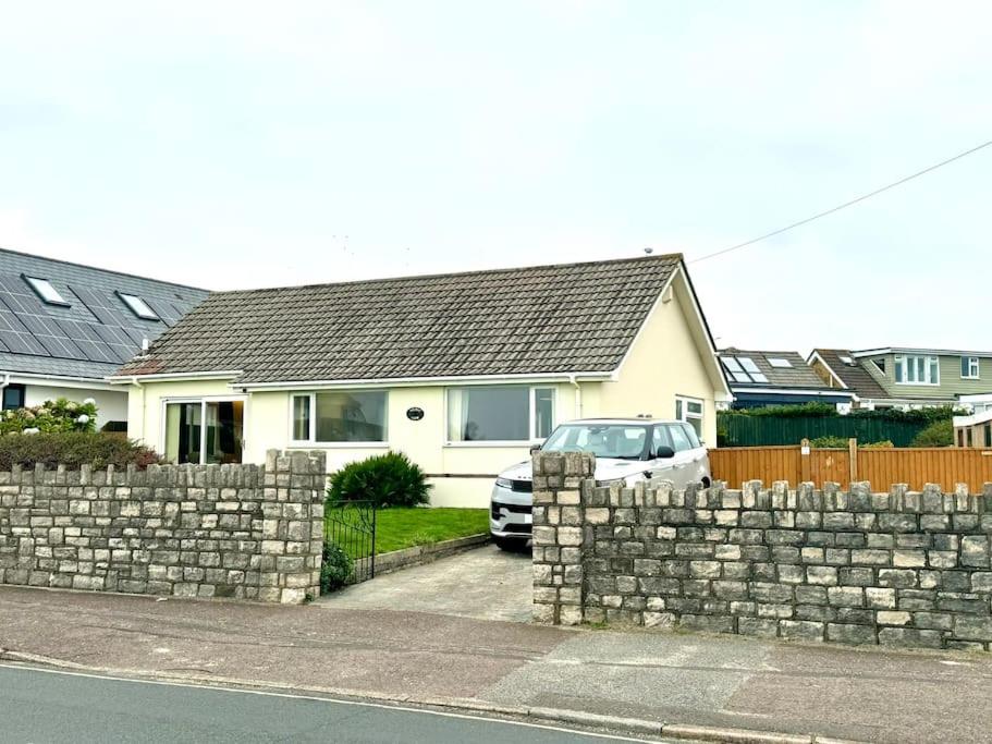 Two-Bedroom House photo 2