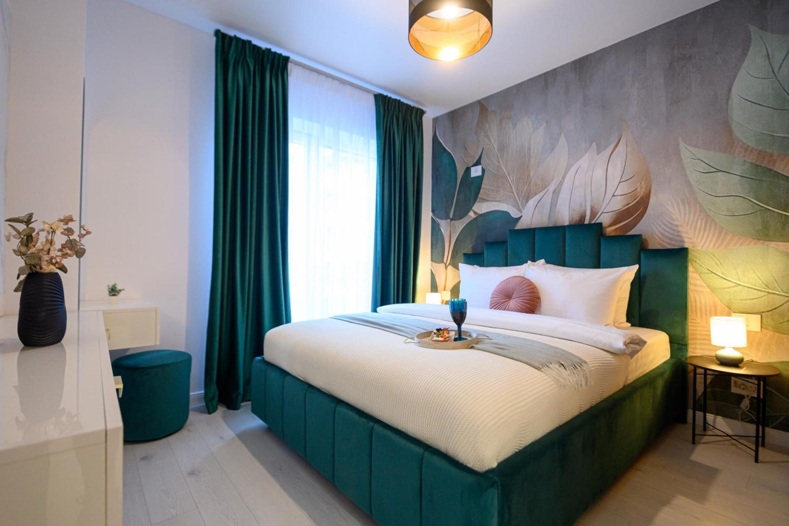One-Bedroom Apartment with Balcony photo 1