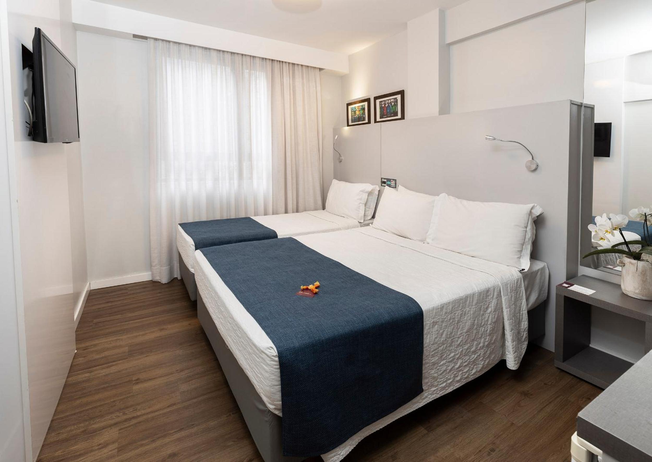 Standard Triple Room photo 2