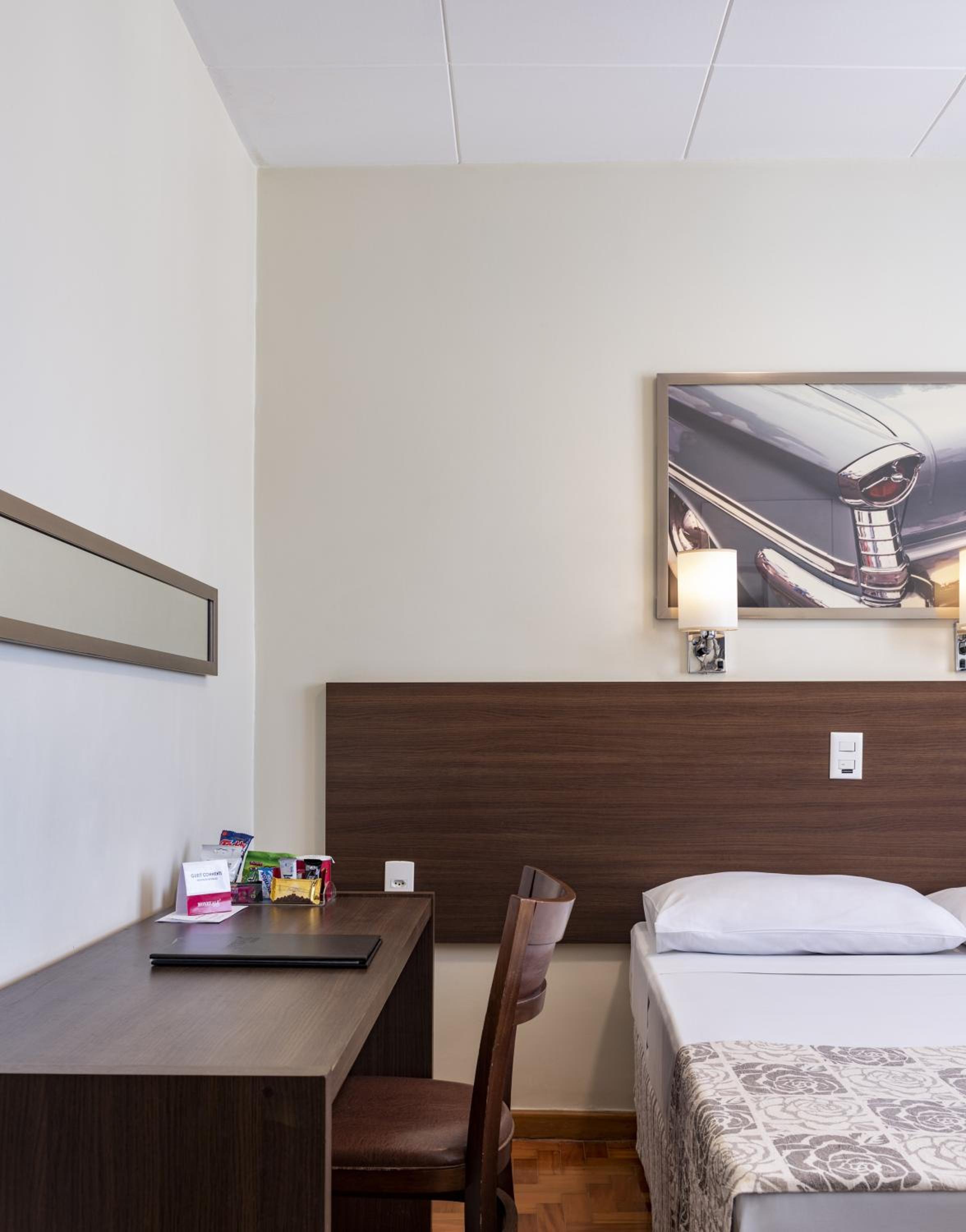 Standard Double Room with One Double Bed - Photo 1