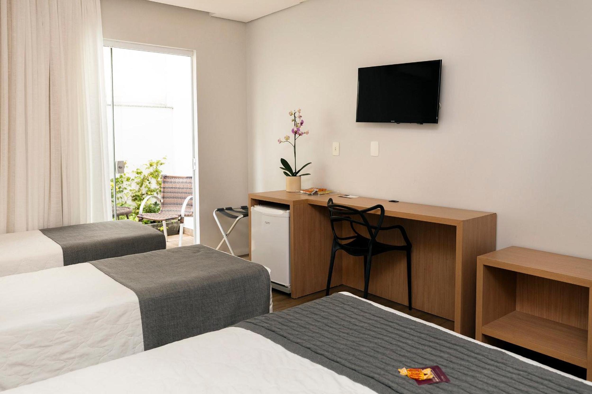 Quadruple Room with Balcony photo 1