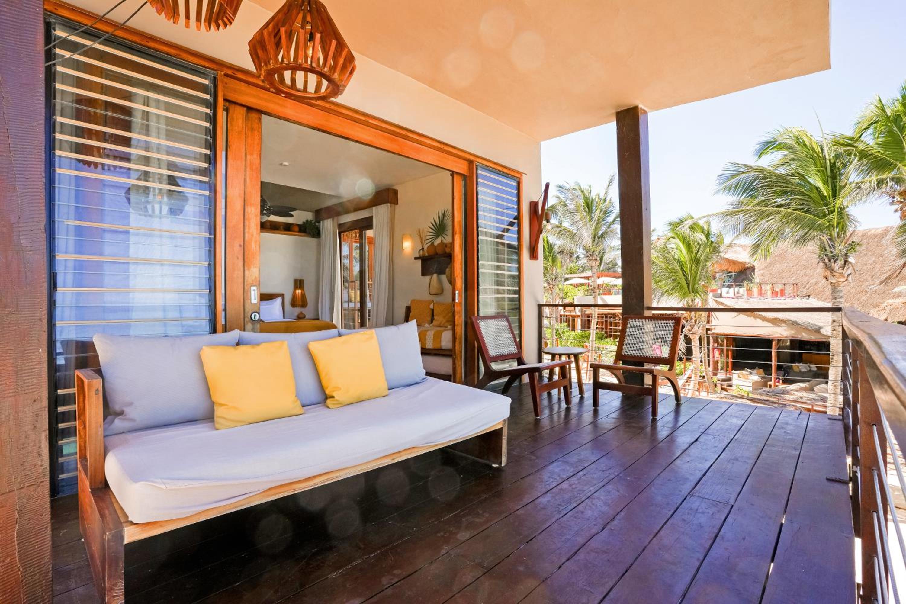 Beachfront Penthouse with Plunge pool.