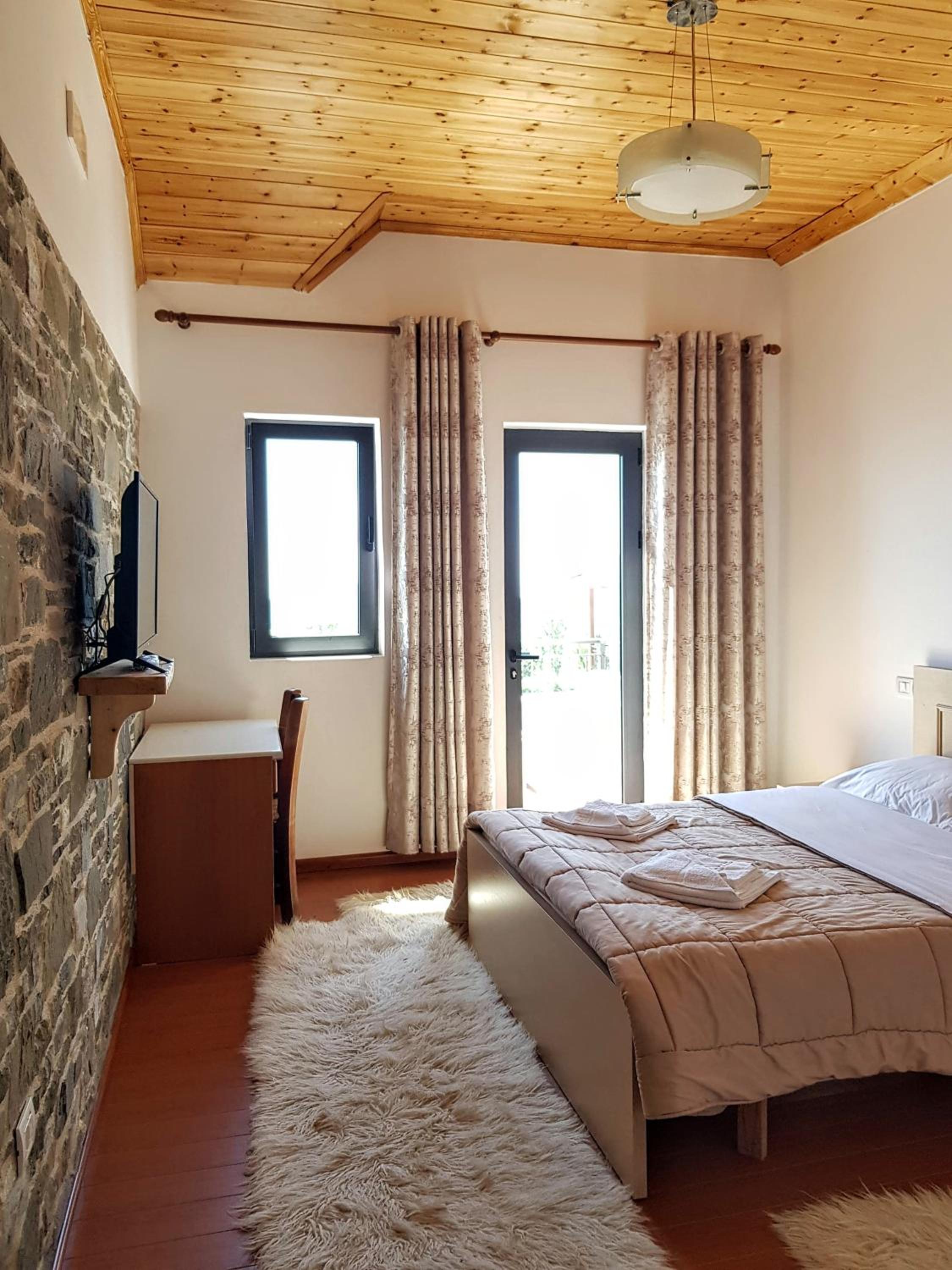 Double Room with Mountain View