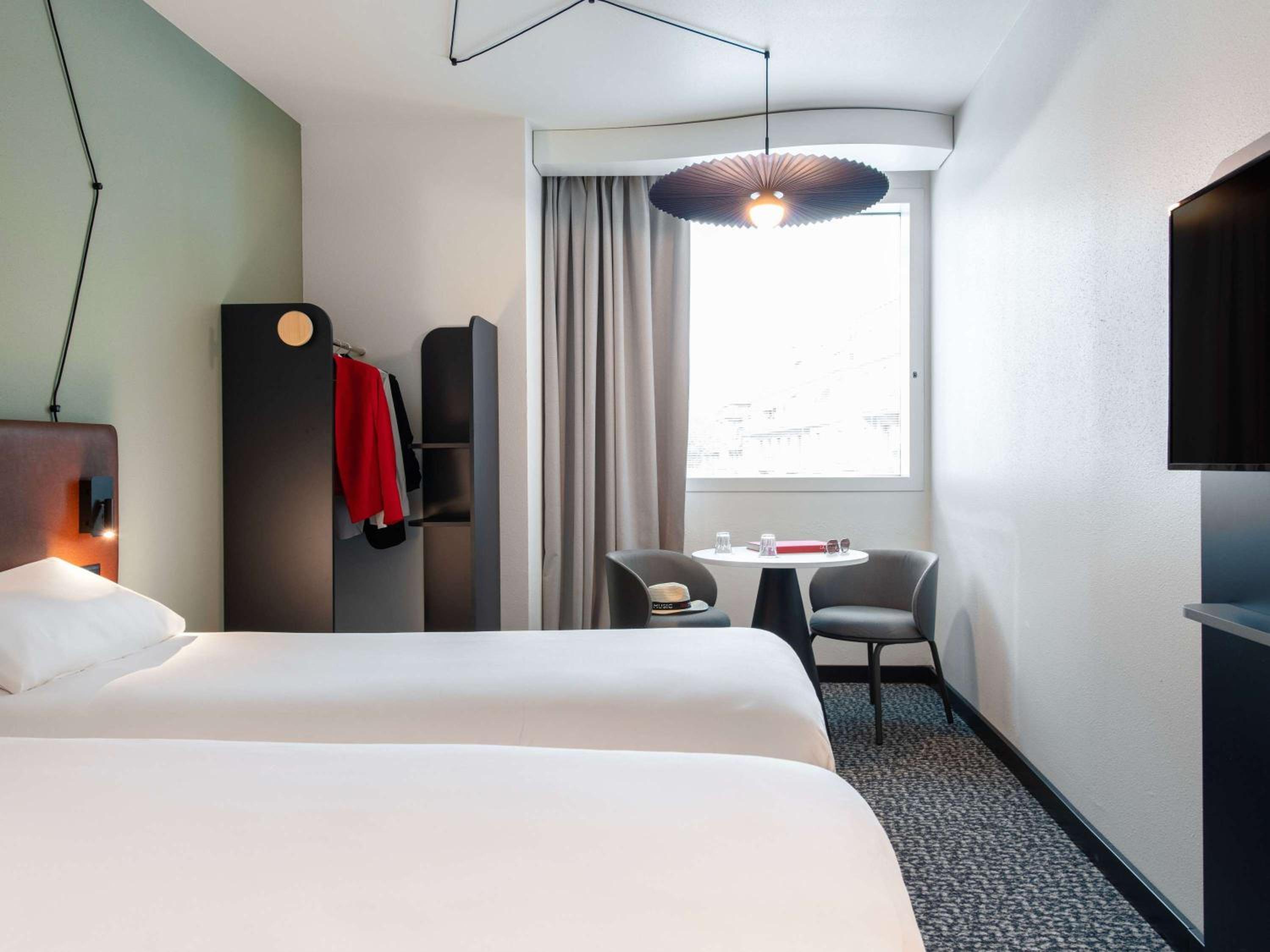 Twin Room - Photo 10