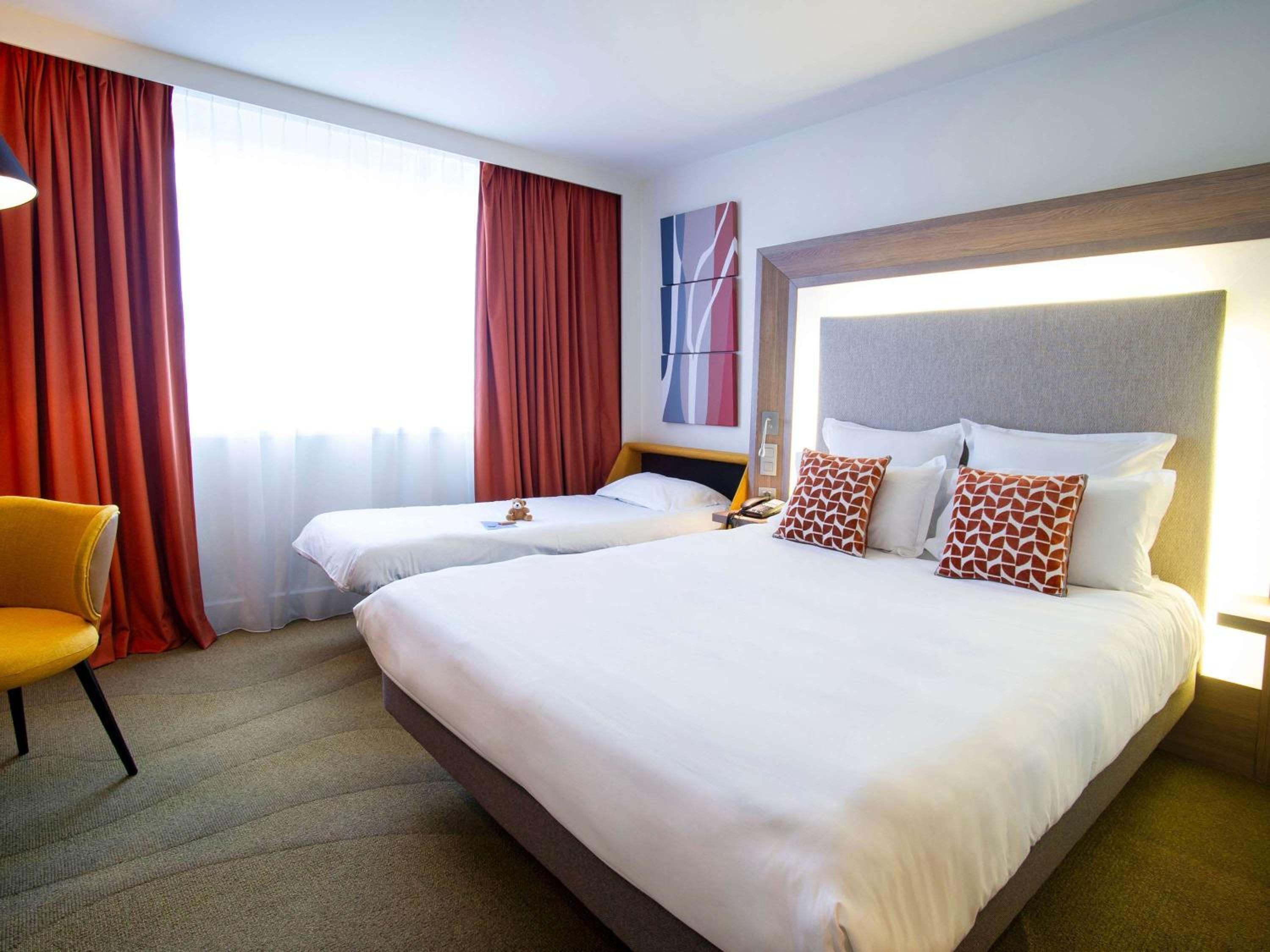 Classic Double Room with Sofa Bed - Photo 4