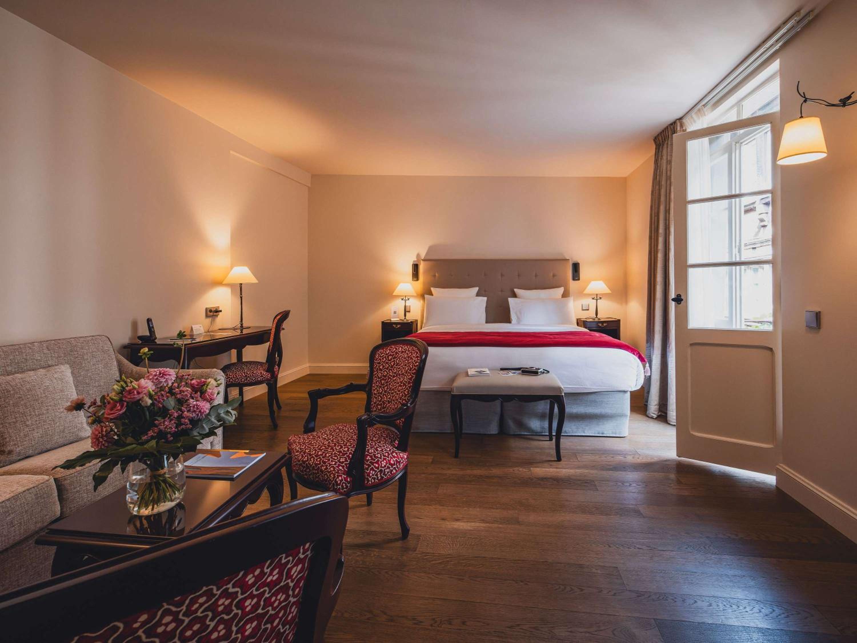 Prestige Room with Queen Bed or Twin Beds - Photo 1