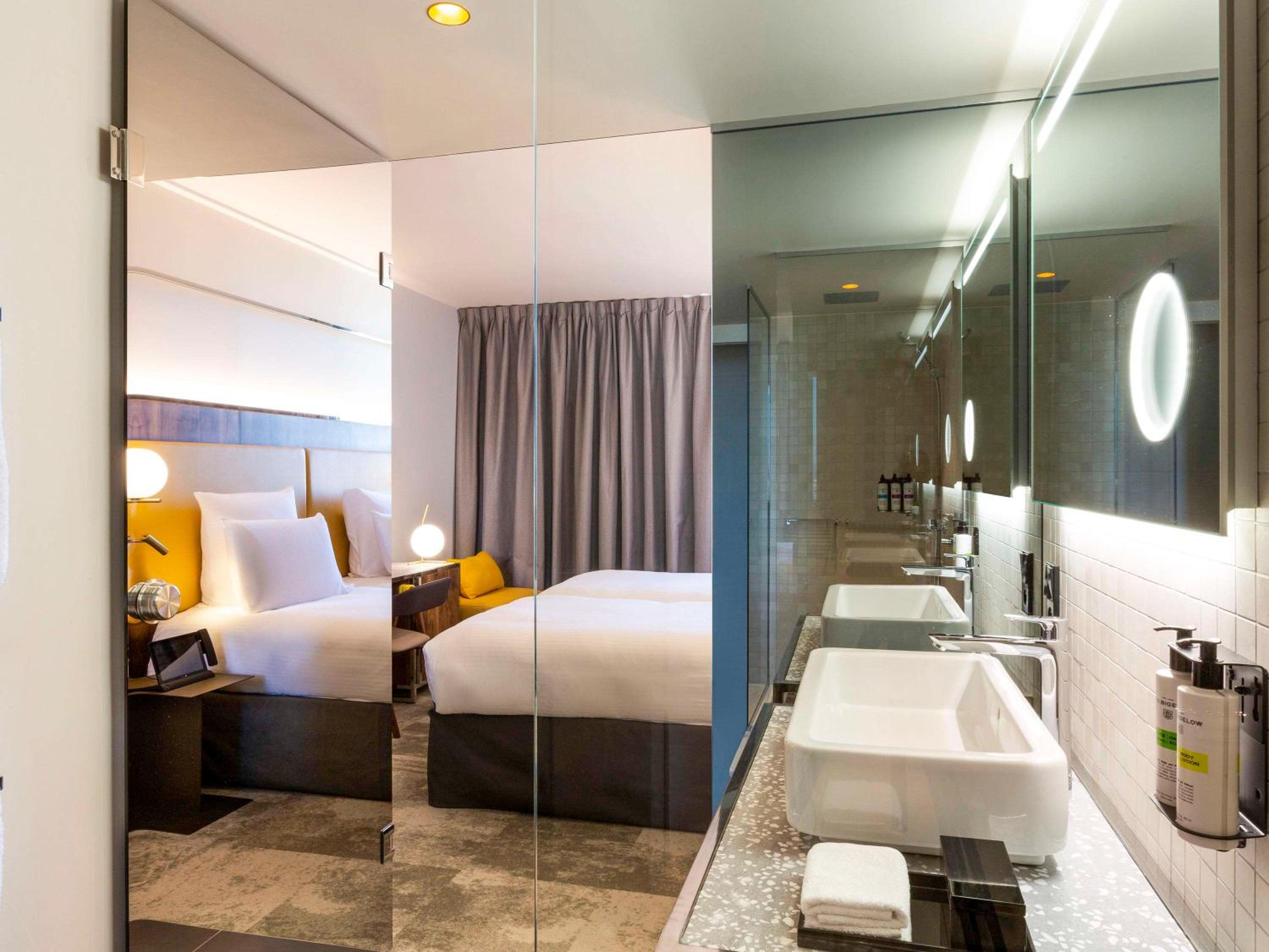 Deluxe Twin Room with View