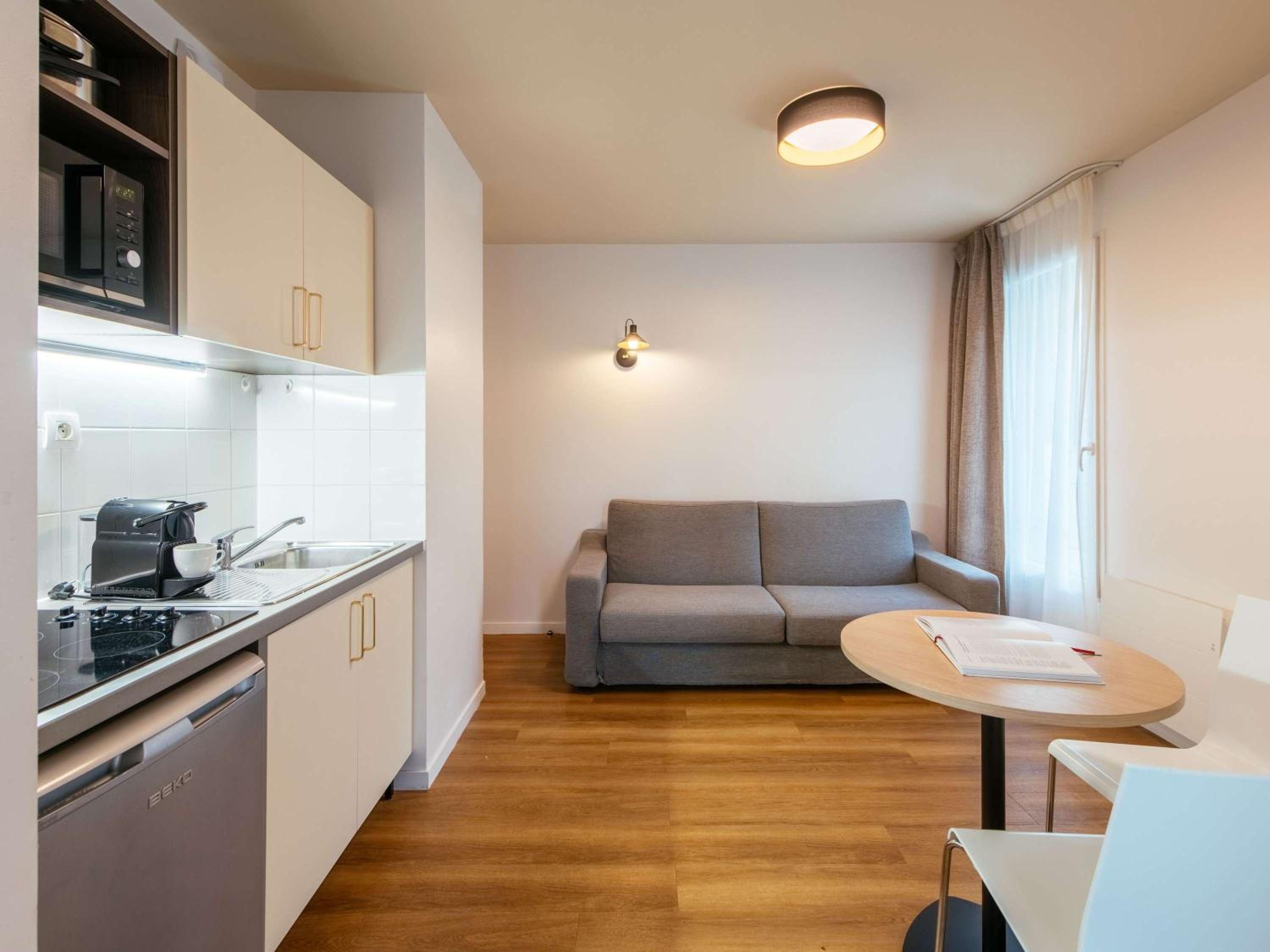 One-Bedroom Apartment - Photo 6