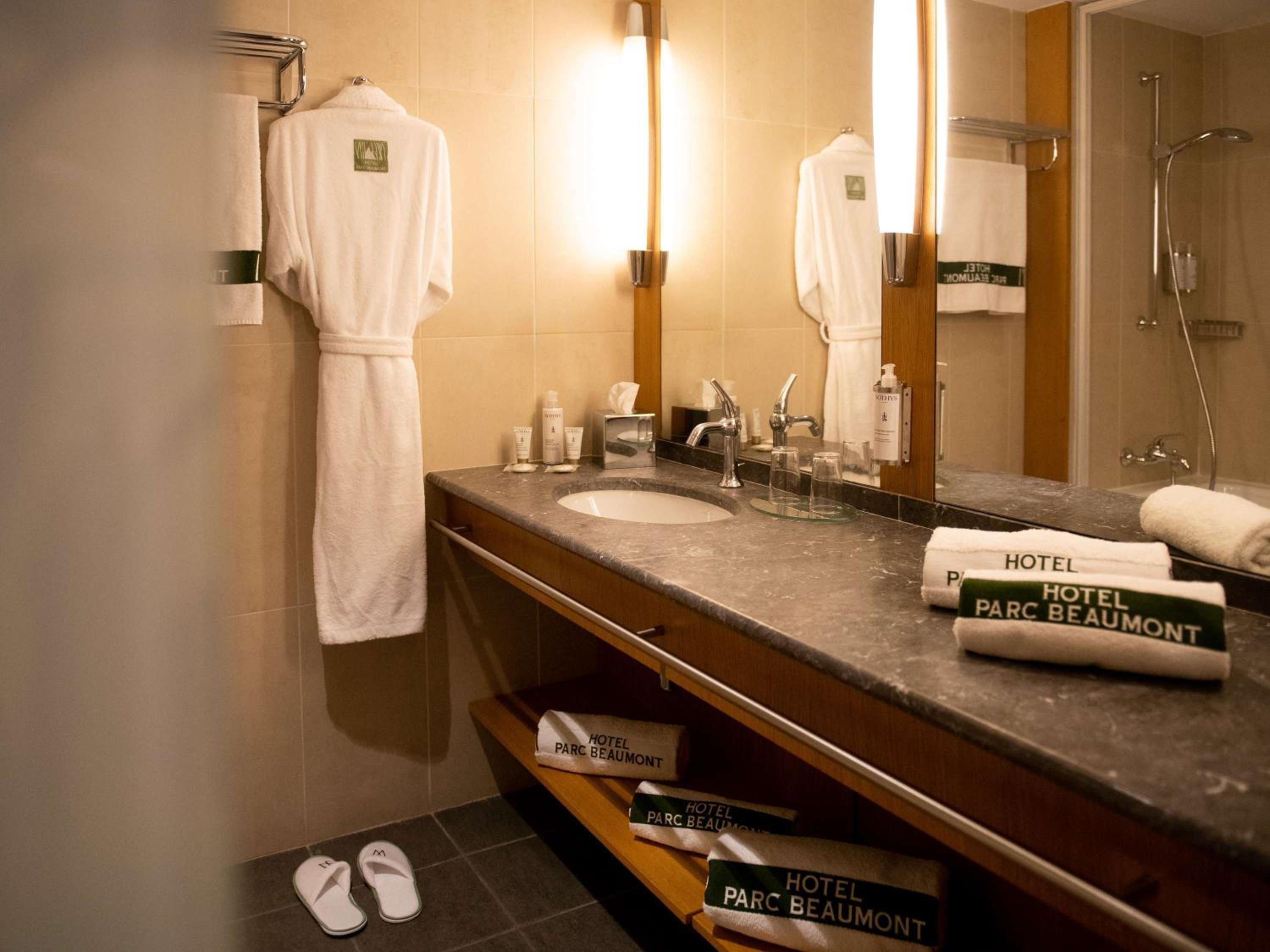Double Room - Disability Access - Photo 8