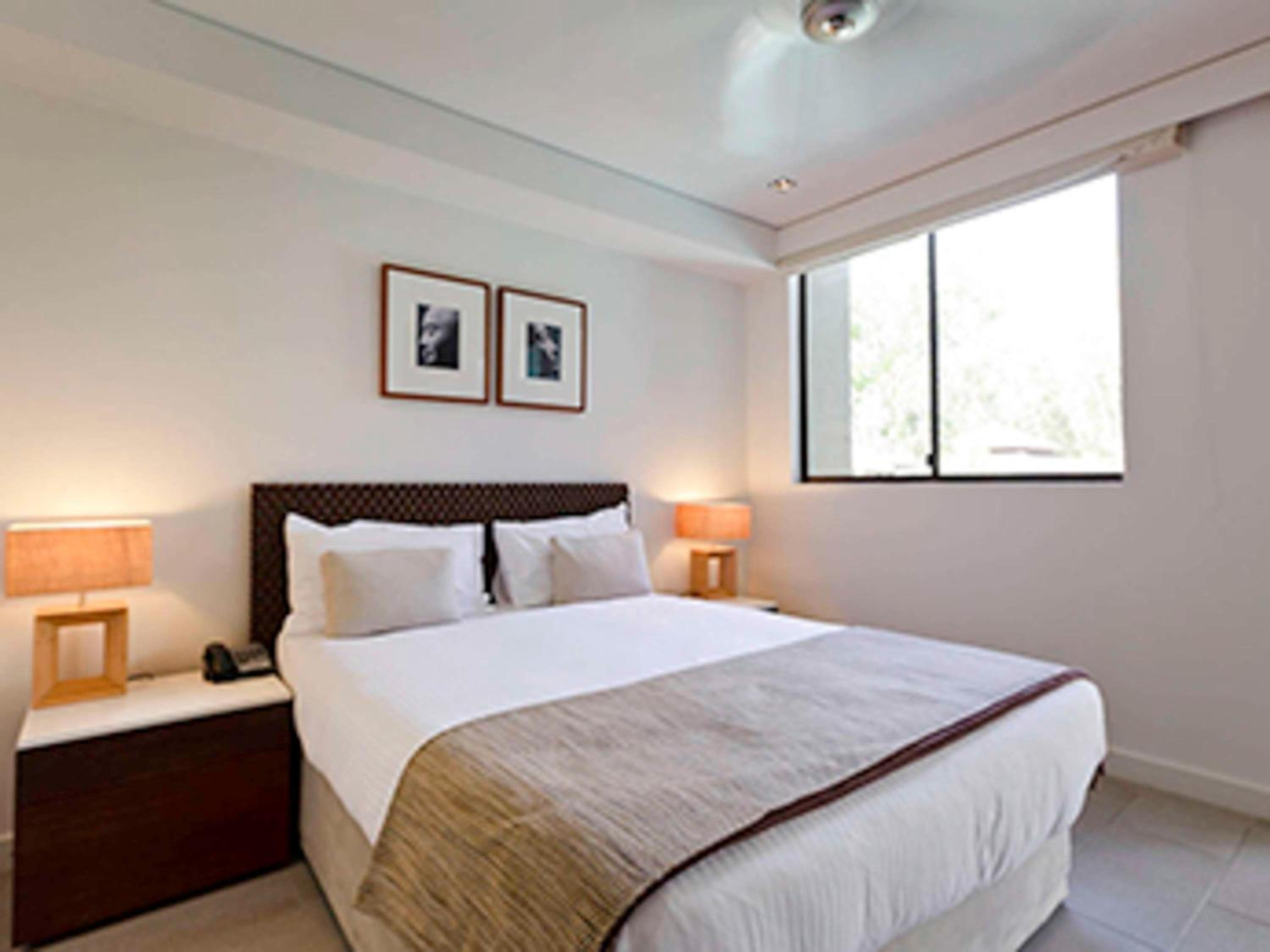 One-Bedroom Apartment - Photo 7