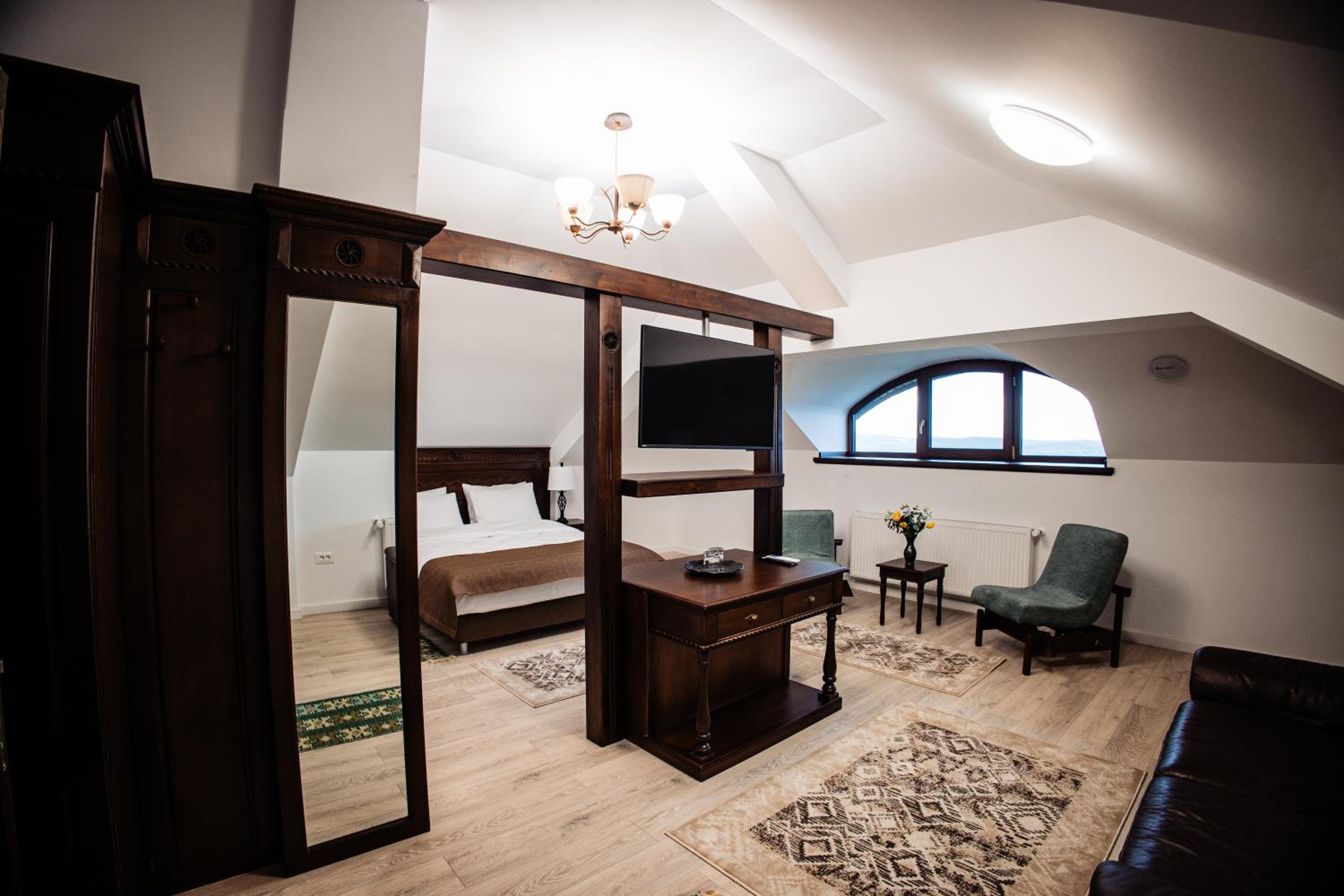 Superior King Room photo 2
