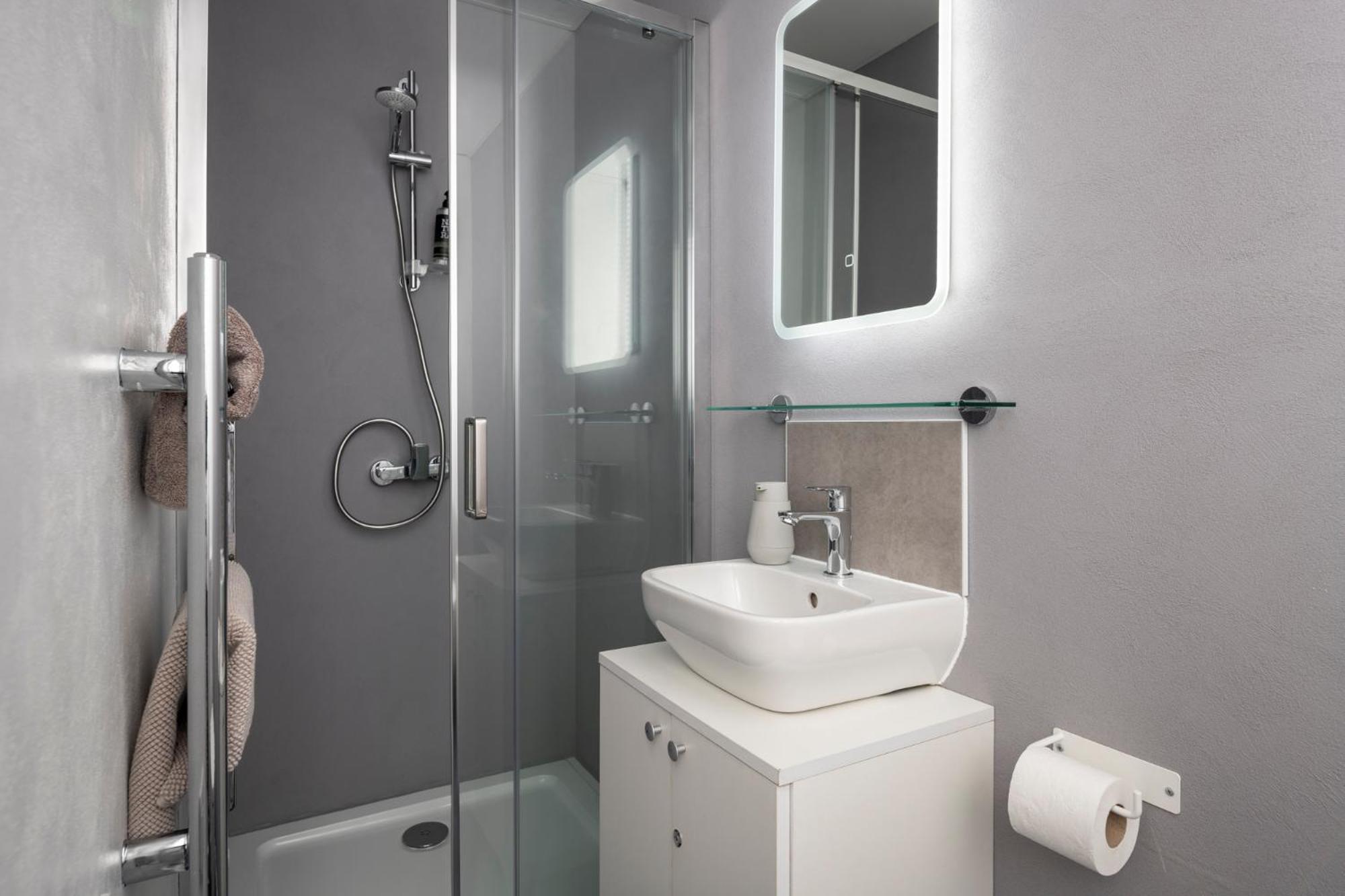 Double Room with Private Bathroom