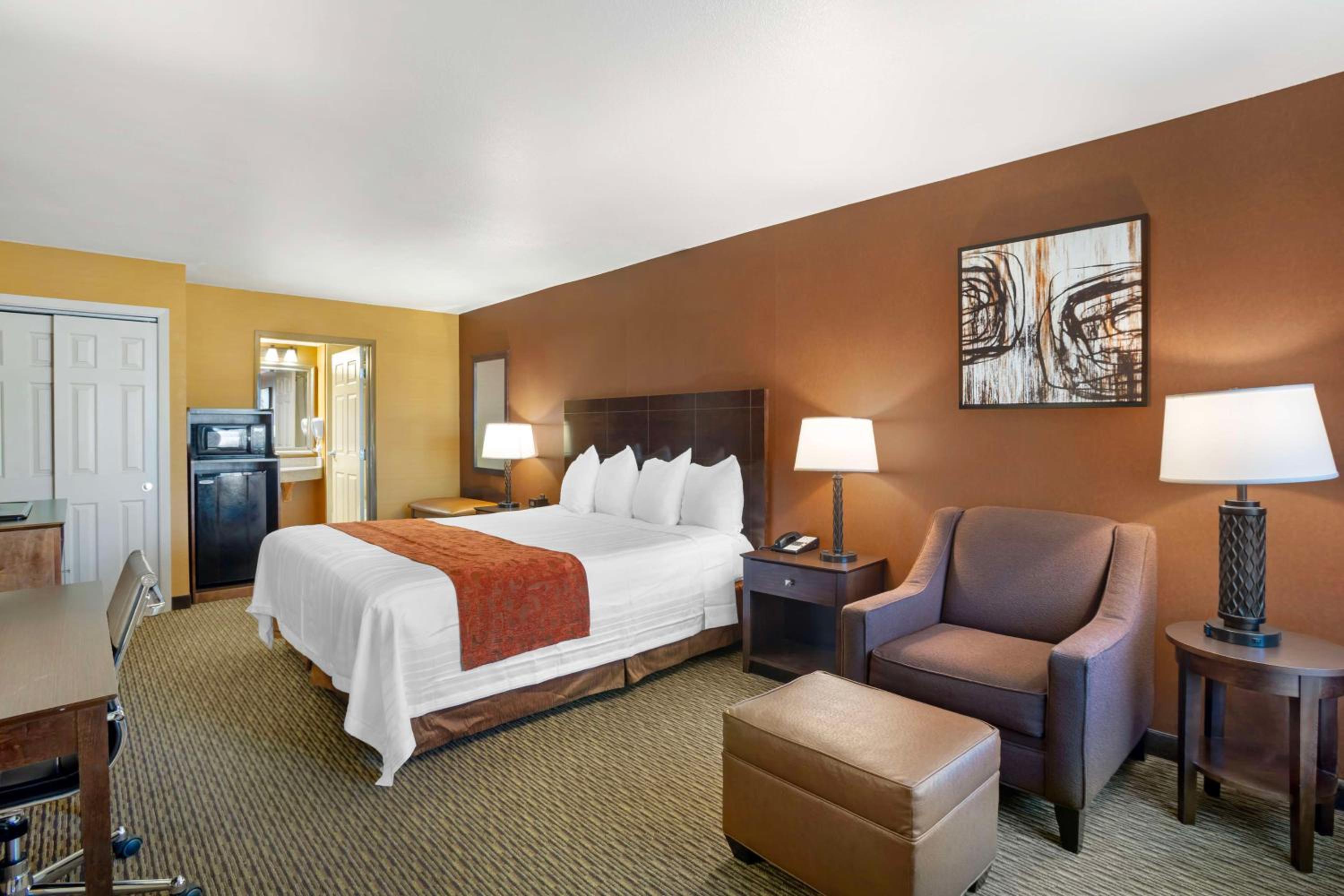 King Room - Disability Access photo 1