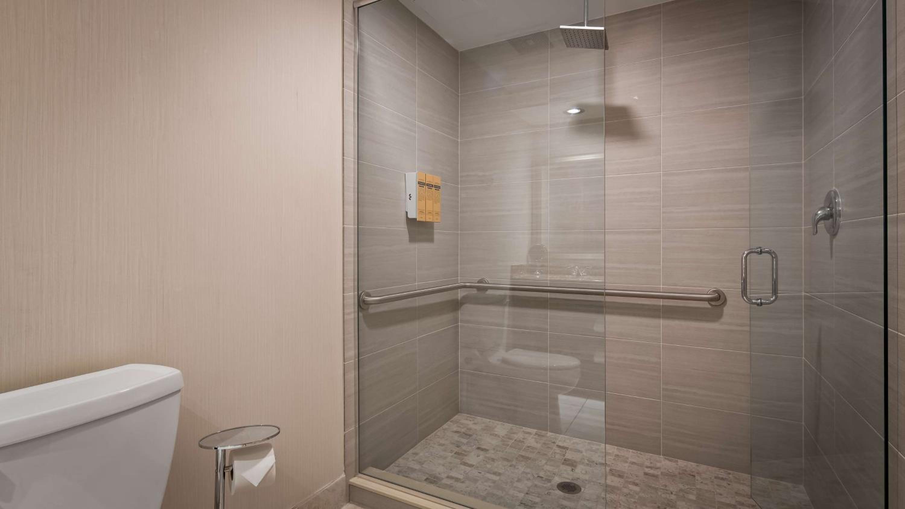 Executive King Suite - Photo 6